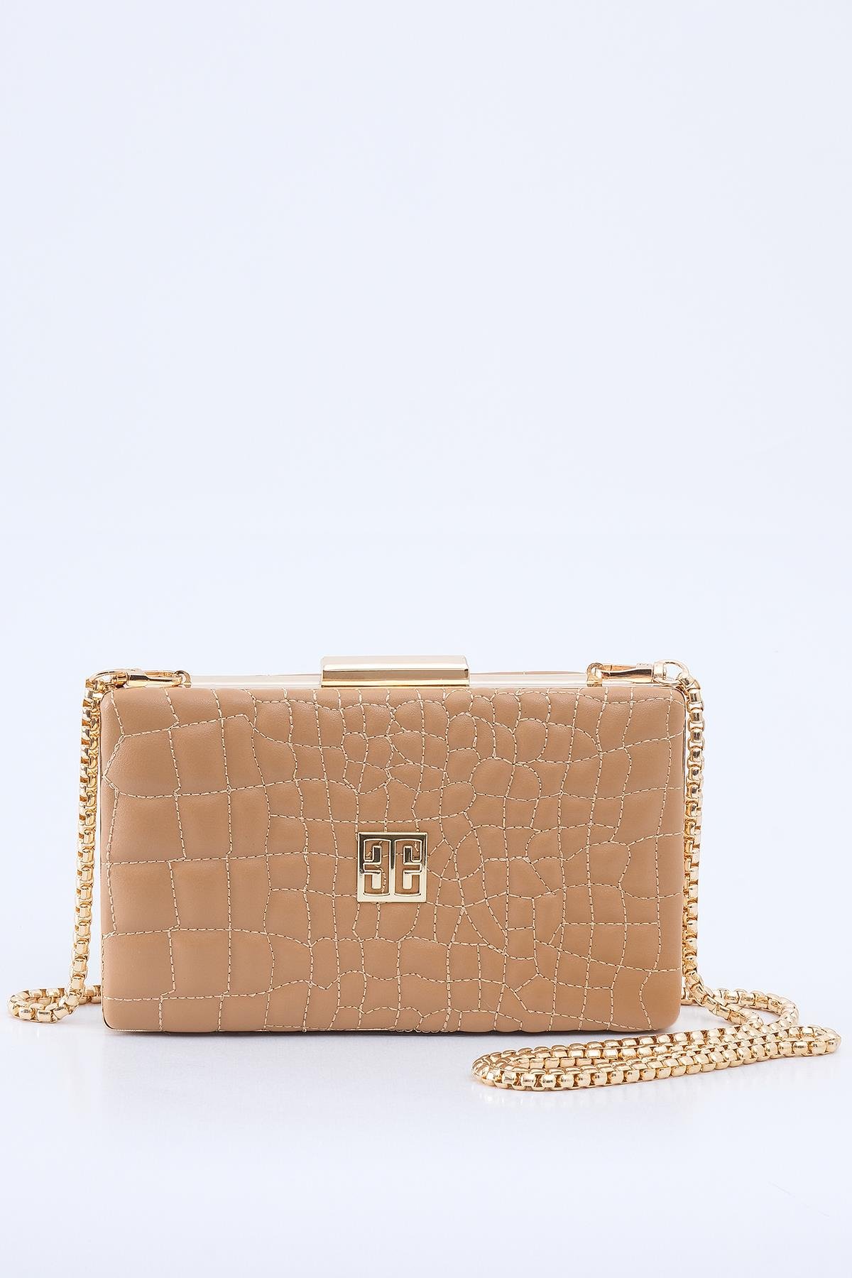 Kapitone Dokulu Çanta