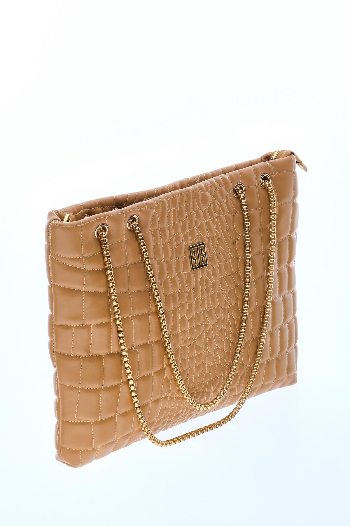 Kapitone Dokulu Zincir Askılı Kuşgözlü Portföy Çanta