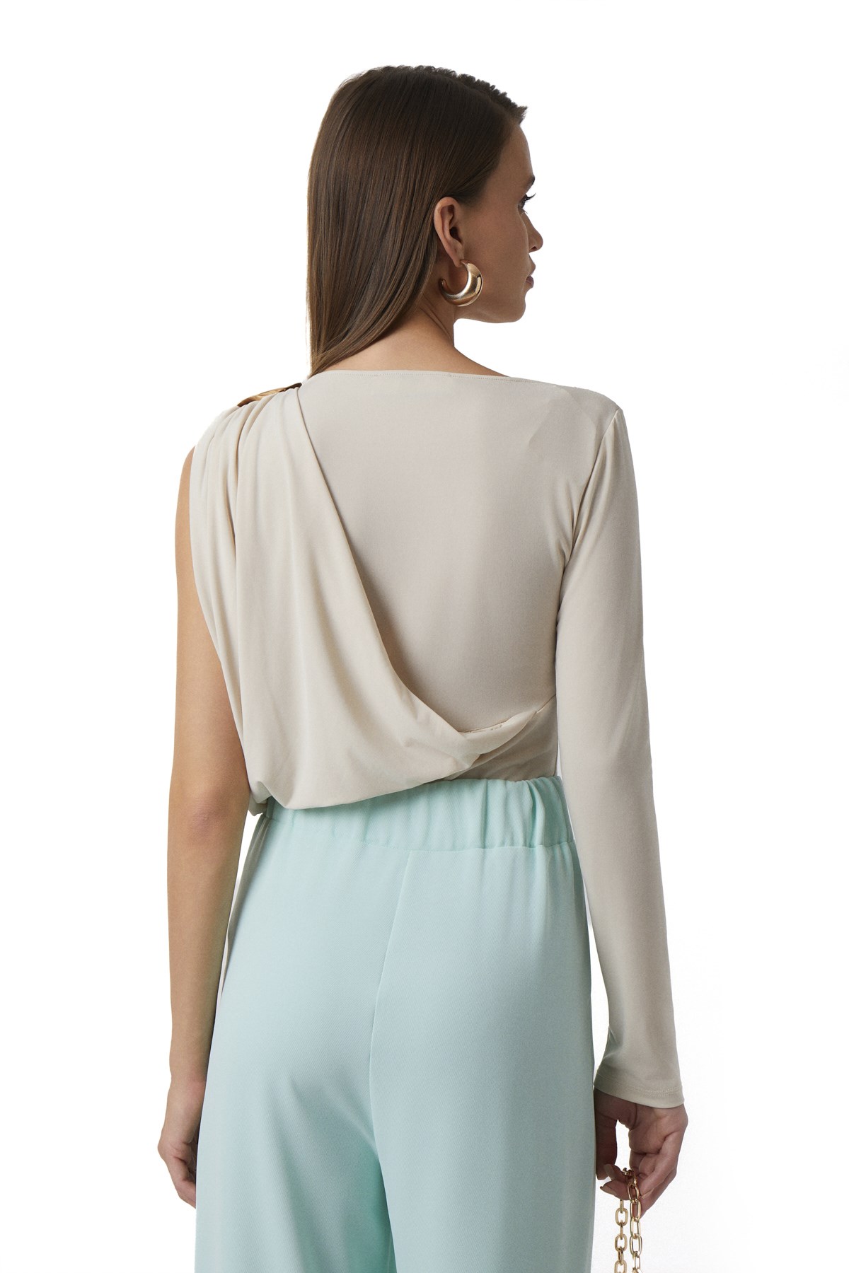 Kayık Yaka Tek Kollu Bluz