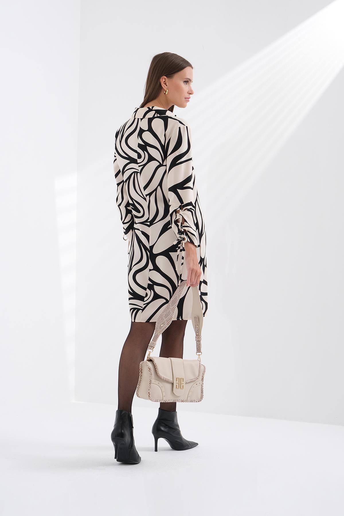 Kolu Bağlama Detaylı Desenli Elbise