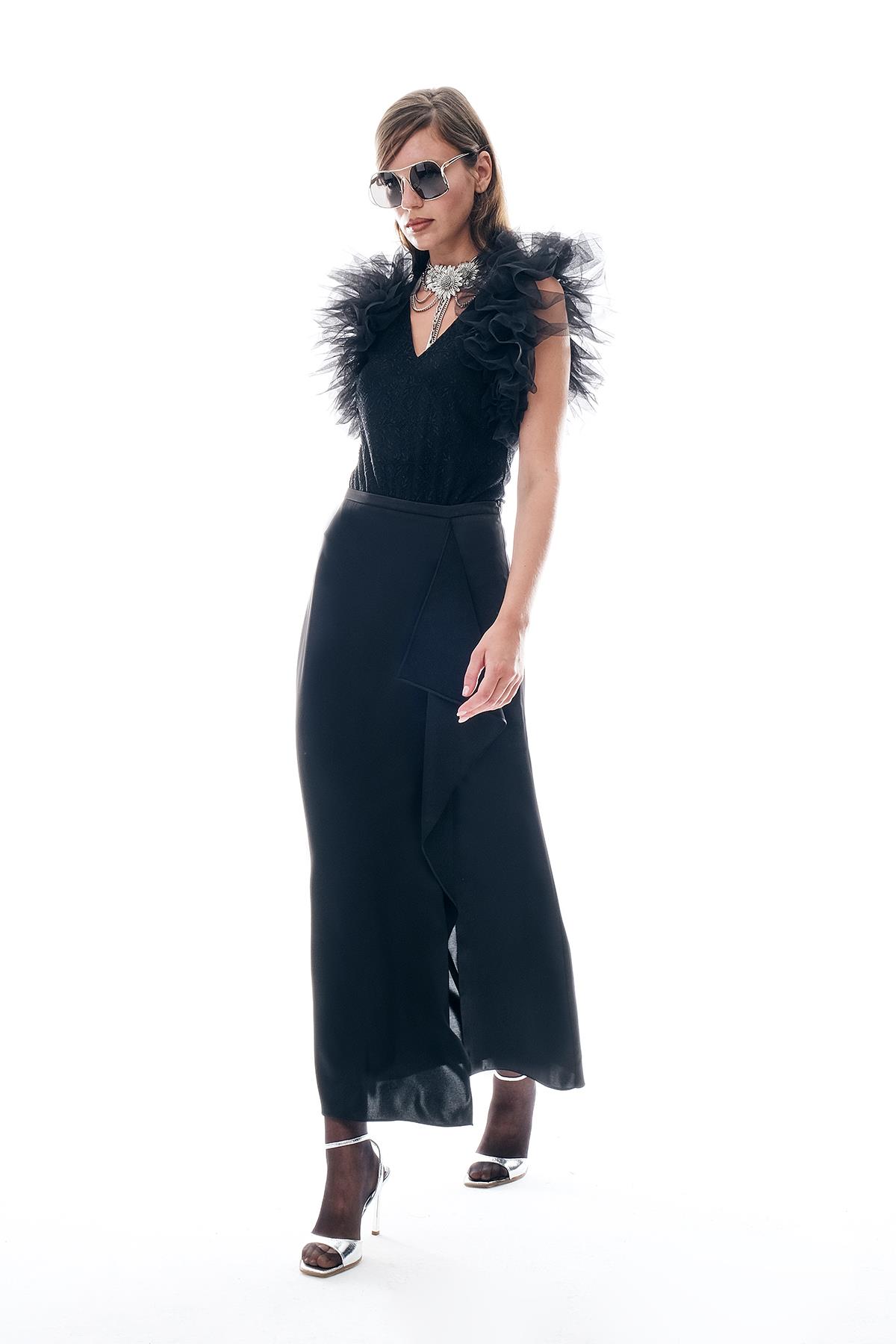 Kolu Tül Detaylı Dantel Body