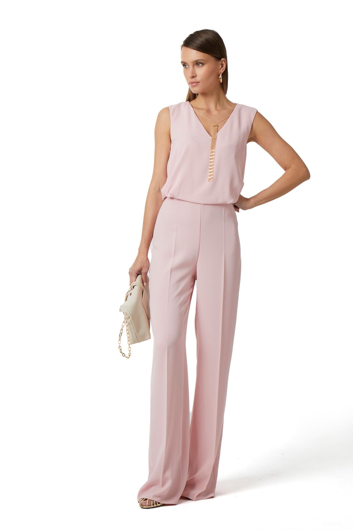 Kolye Detaylı V Yaka Şık Tulum