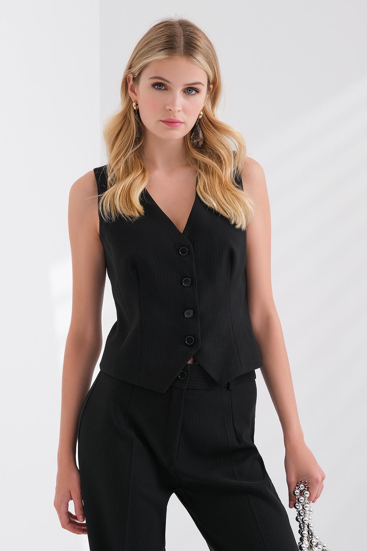 Kontrast İnce Çizgili Yelek