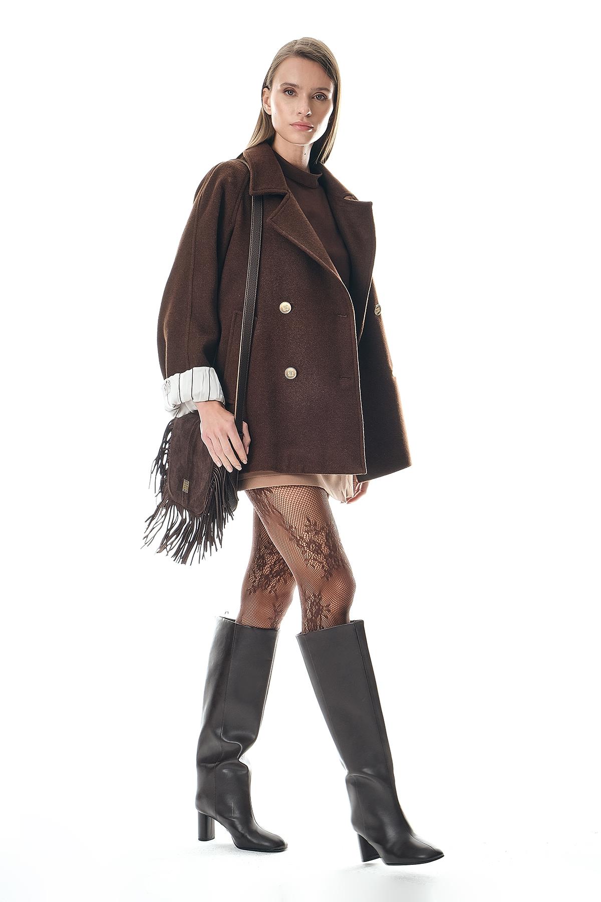 Kruvaze Gold Düğmeli Kaşe Ceket