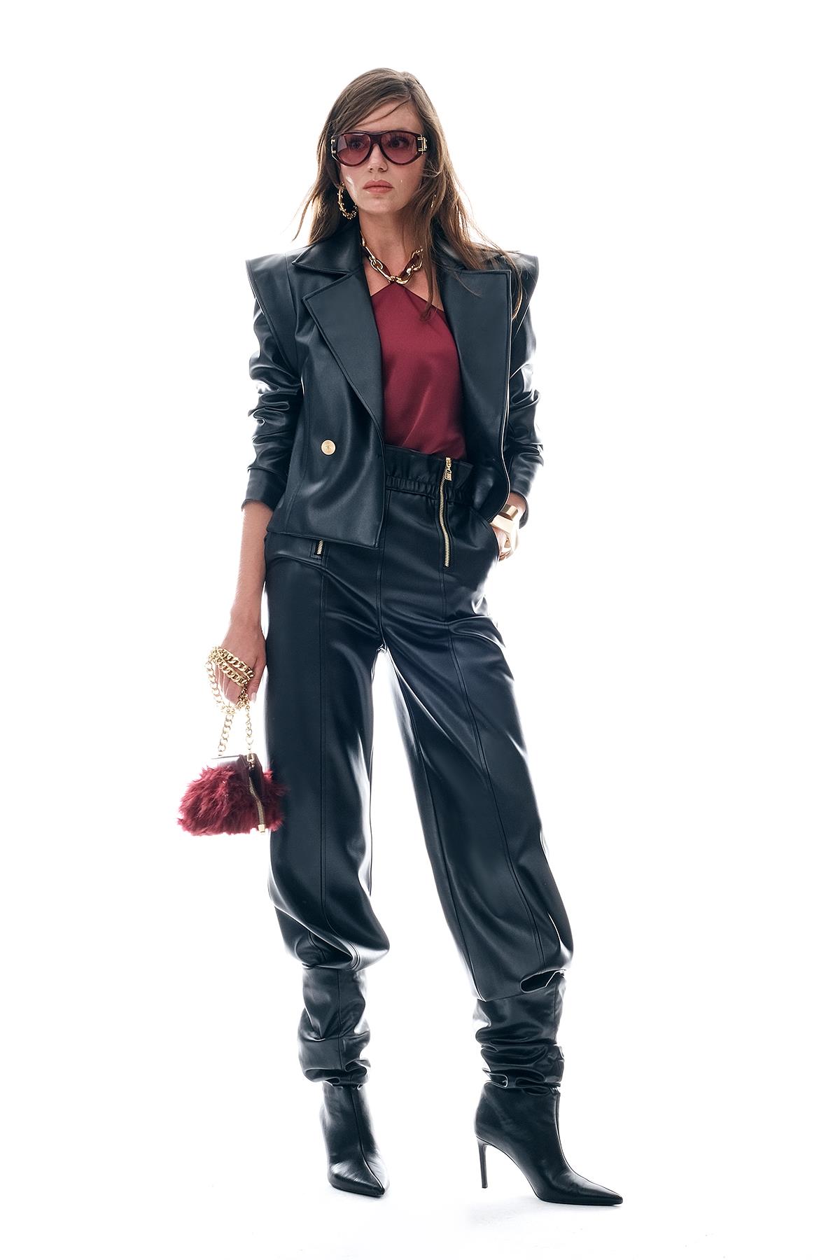 Kruvaze Kapamalı Gold Düğmeli Deri Ceket