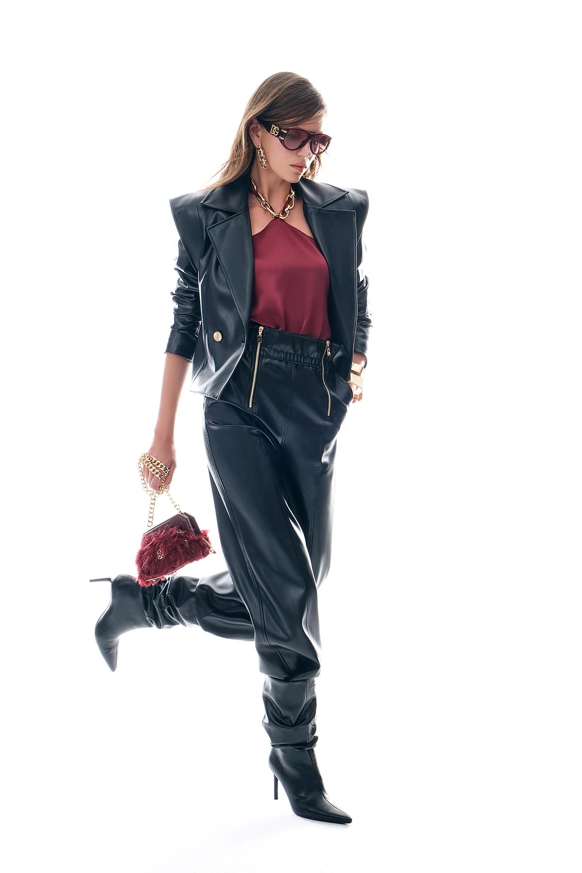 Kruvaze Kapamalı Gold Düğmeli Deri Ceket