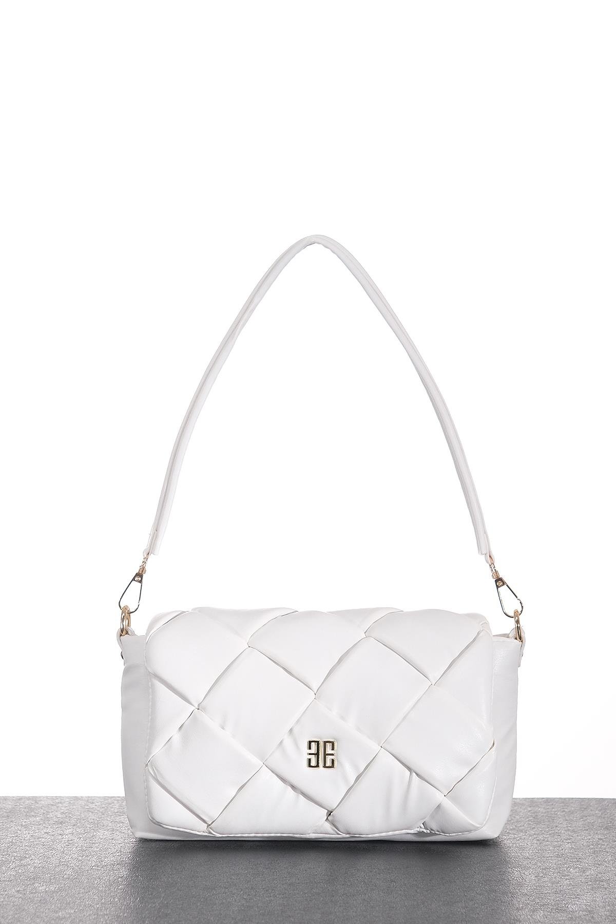 Logo Desenli Askılı Puf Çanta