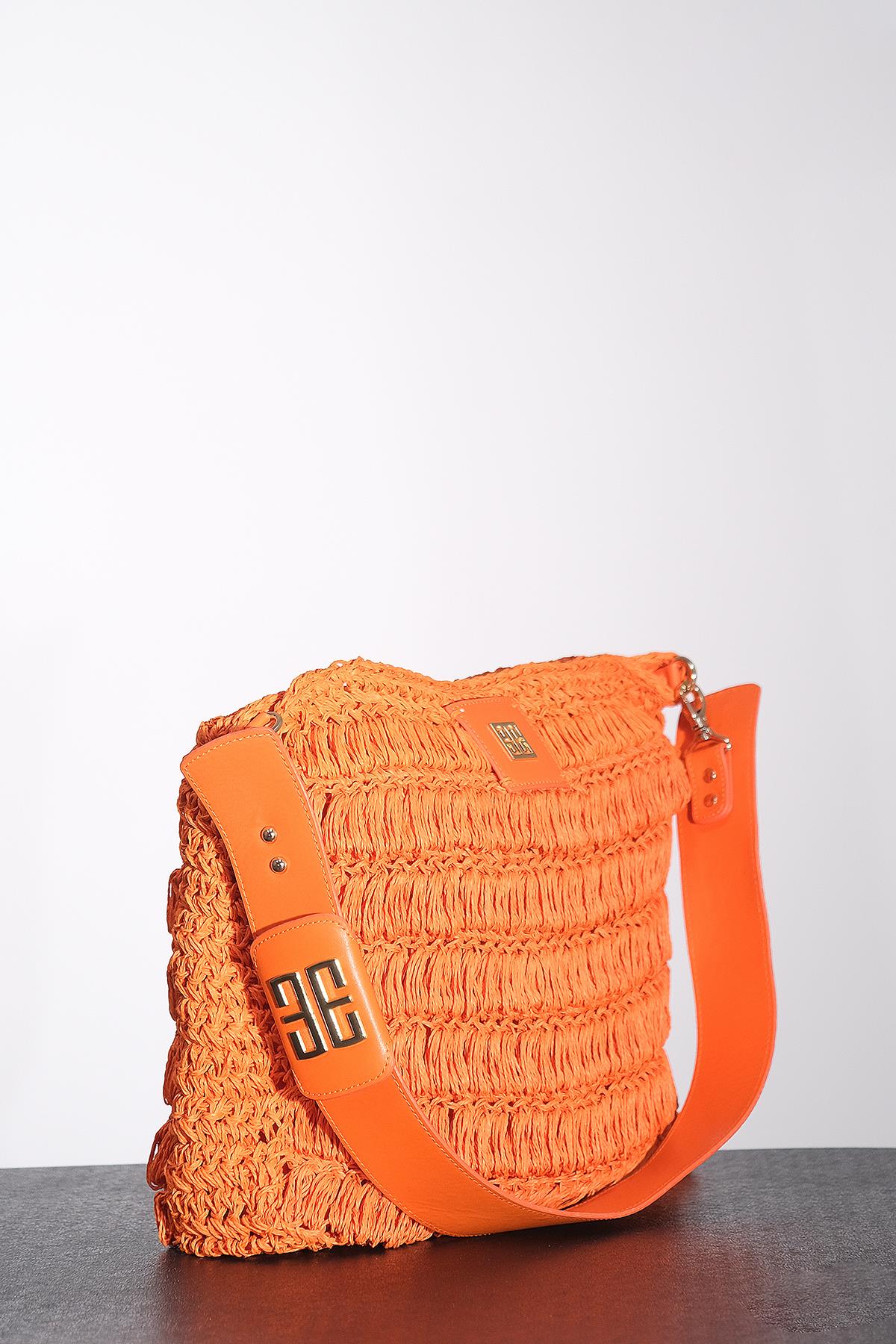 Logo Detaylı Şık Omuz Askılı Plaj Ve Günlük Kadın Örgü Çanta