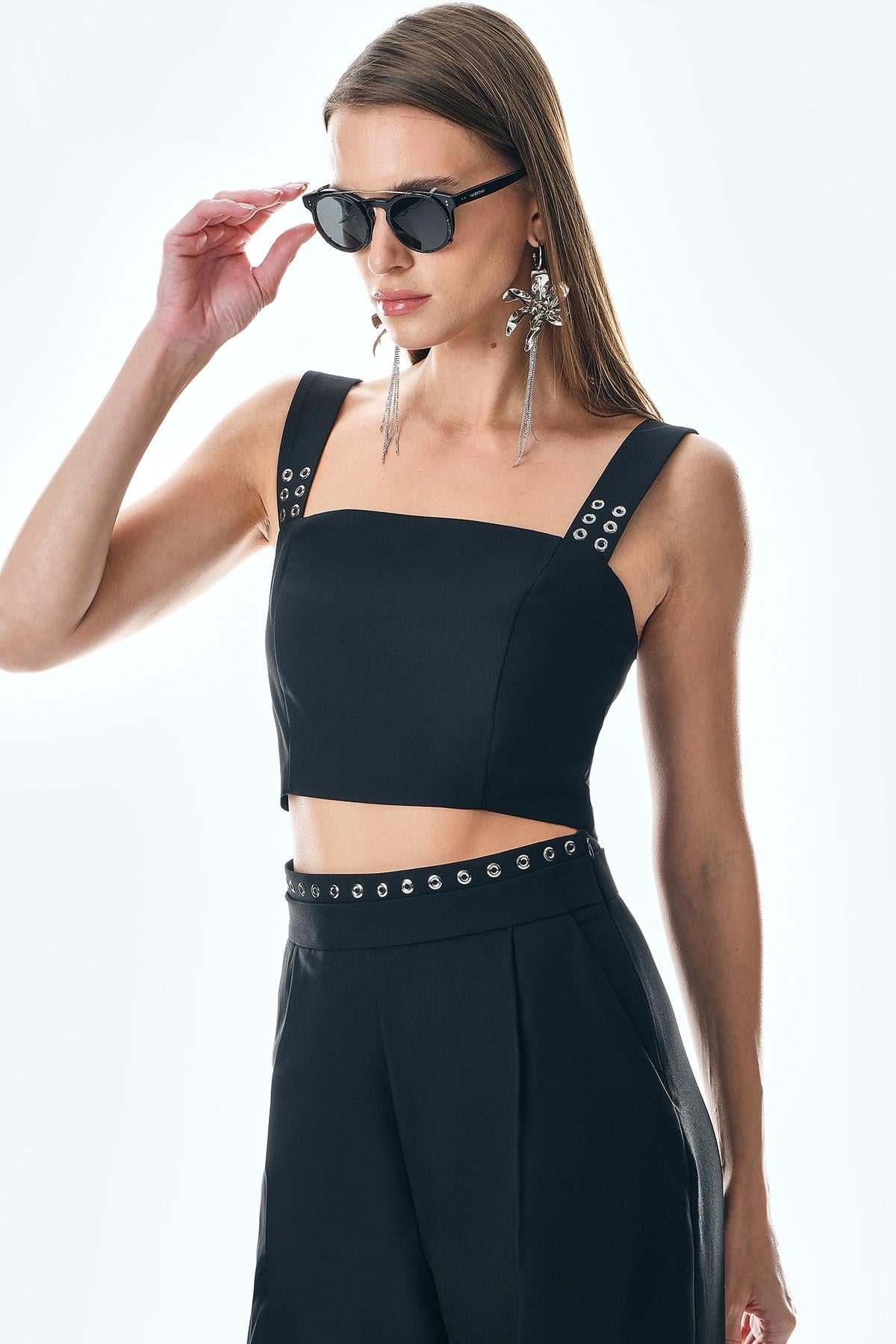 Metal Kuşgözü Detaylı Crop Pantolon Takım