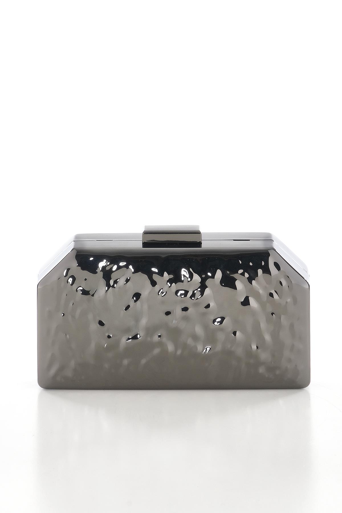 Metal Zincir Askılı  Kilitli Şık Abiye Çanta.