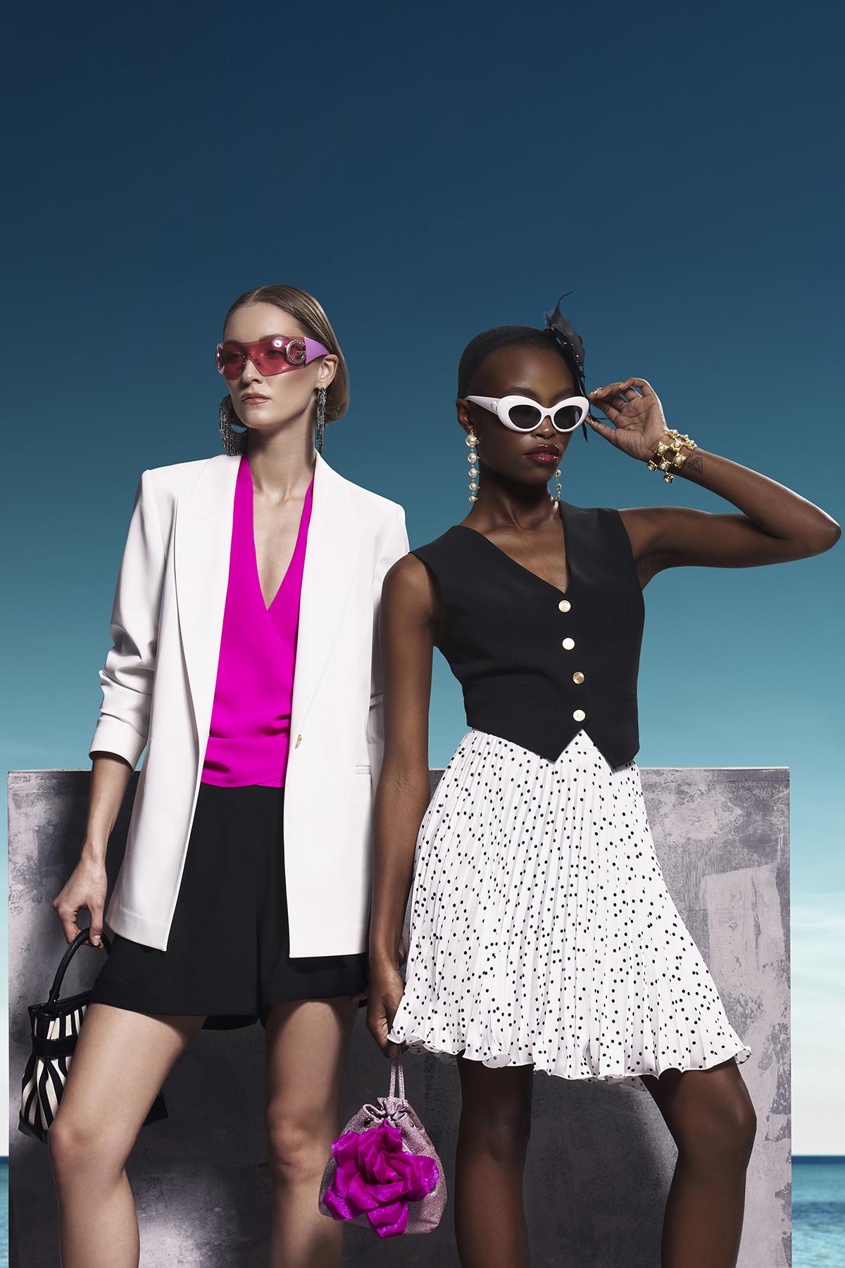 Önü Gold Logo Metal Düğmeli Oversize Ceket