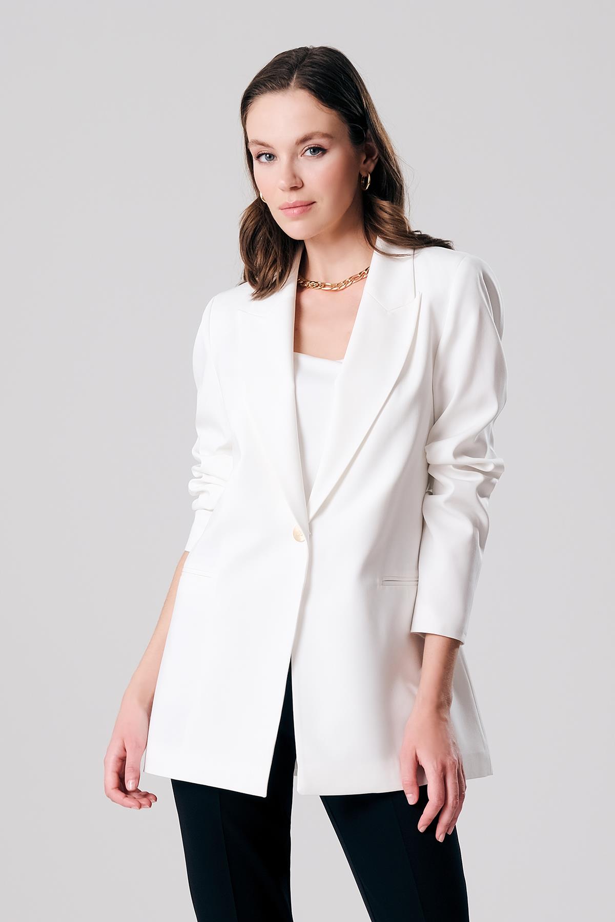 Önü Gold Logo Metal Düğmeli Oversize Ceket