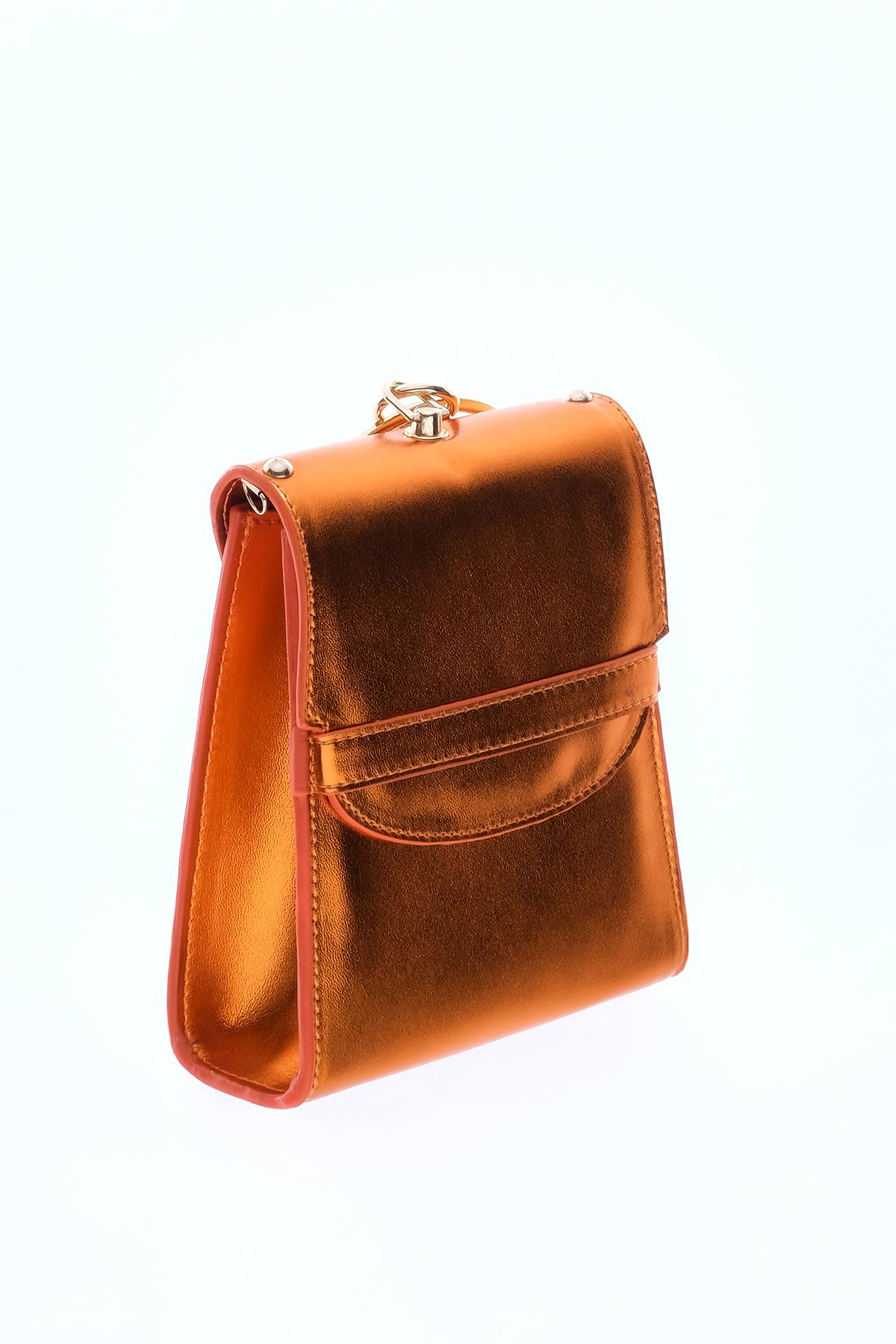 Parlak Deri Şık Tasarım Kadın Abiye Çanta