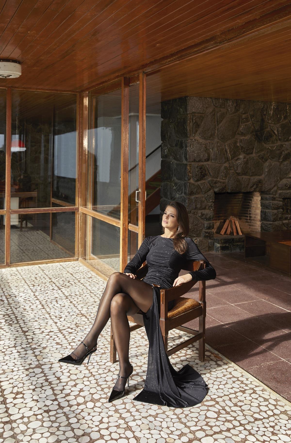 Parlak Dokulu Büzgülü Eteği  Asimetrik  Detaylı Mini Elbise