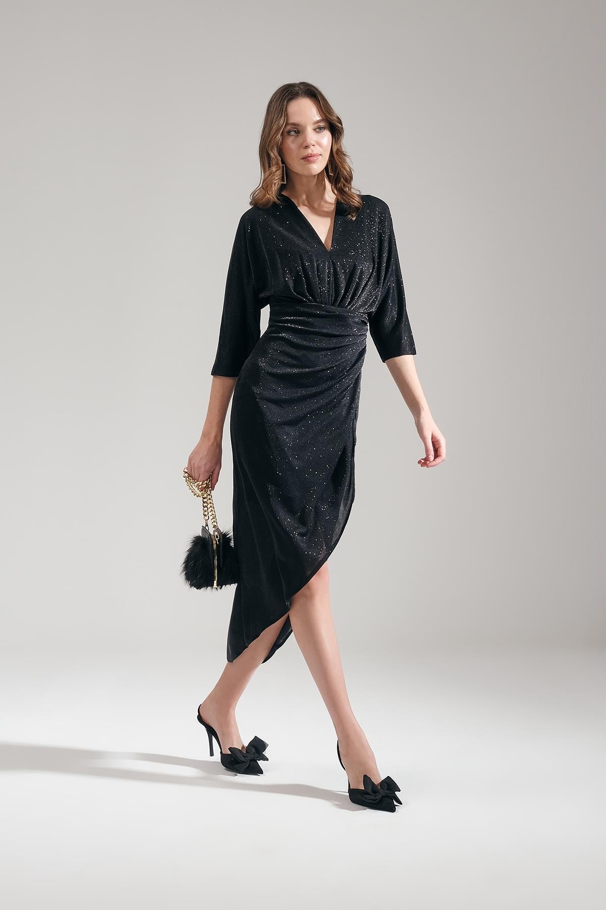 Parlak Simli Dokulu Anvelop Etekli Truvakar Kollu Midi Boy Şık Elbise