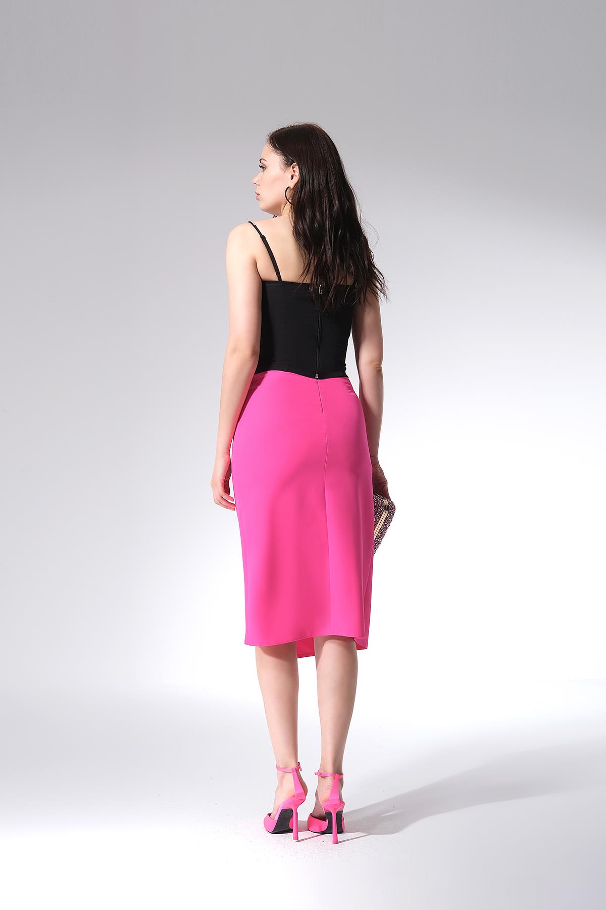 Parlak Taşlı Askılı Crop Bluz