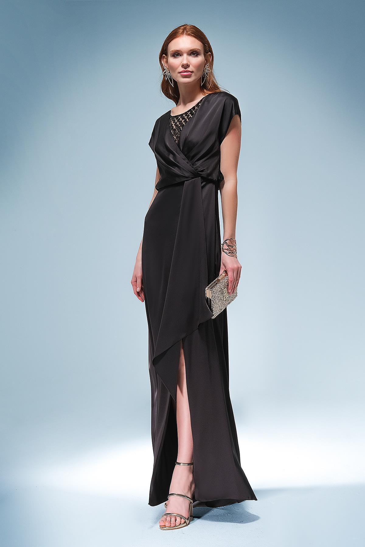 Payet Detaylı Saten Maksi Boy Elbise