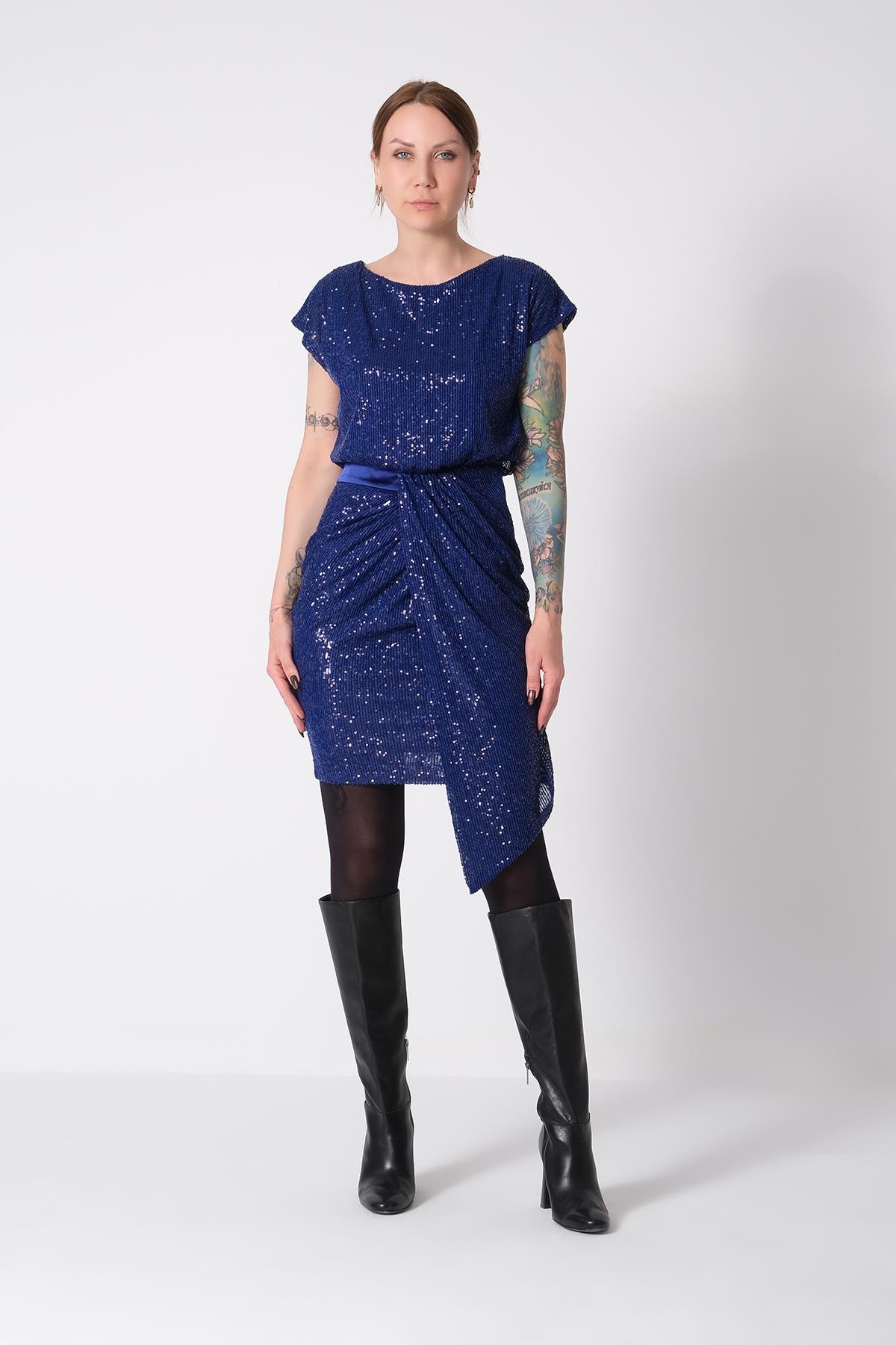 Payet Eteği Asimetrik Mini Şık Elbise