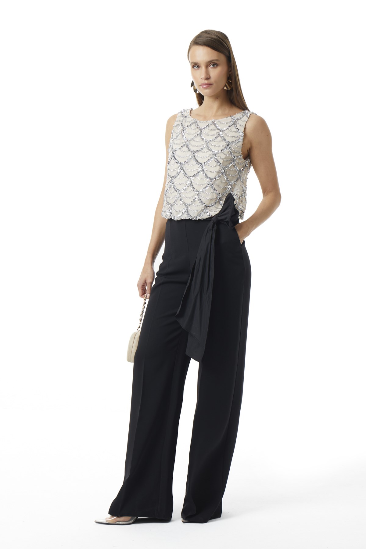 Payet Garnili Beli Kuşaklı Yanları Cepli Tulum