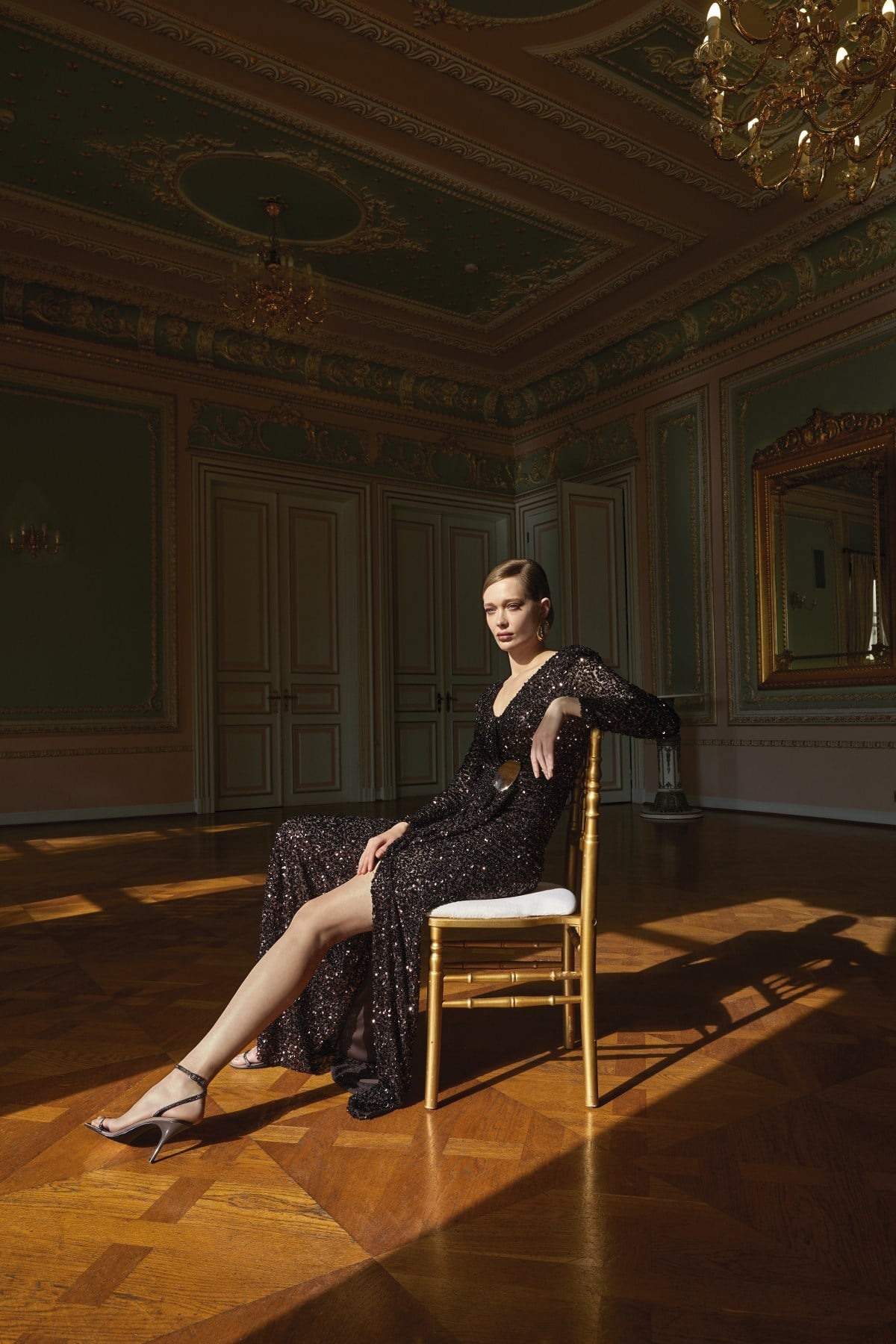 Payet Uzun Kollu Elbise