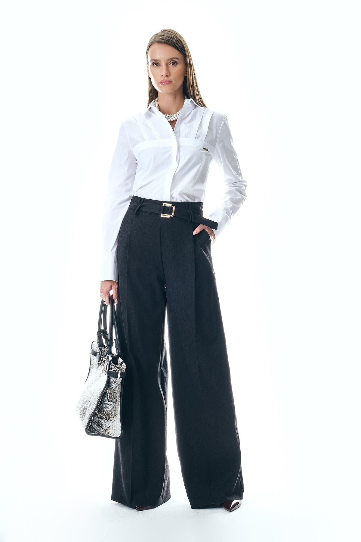 Pili Detaylı Bol Paça Kemerli Pantolon