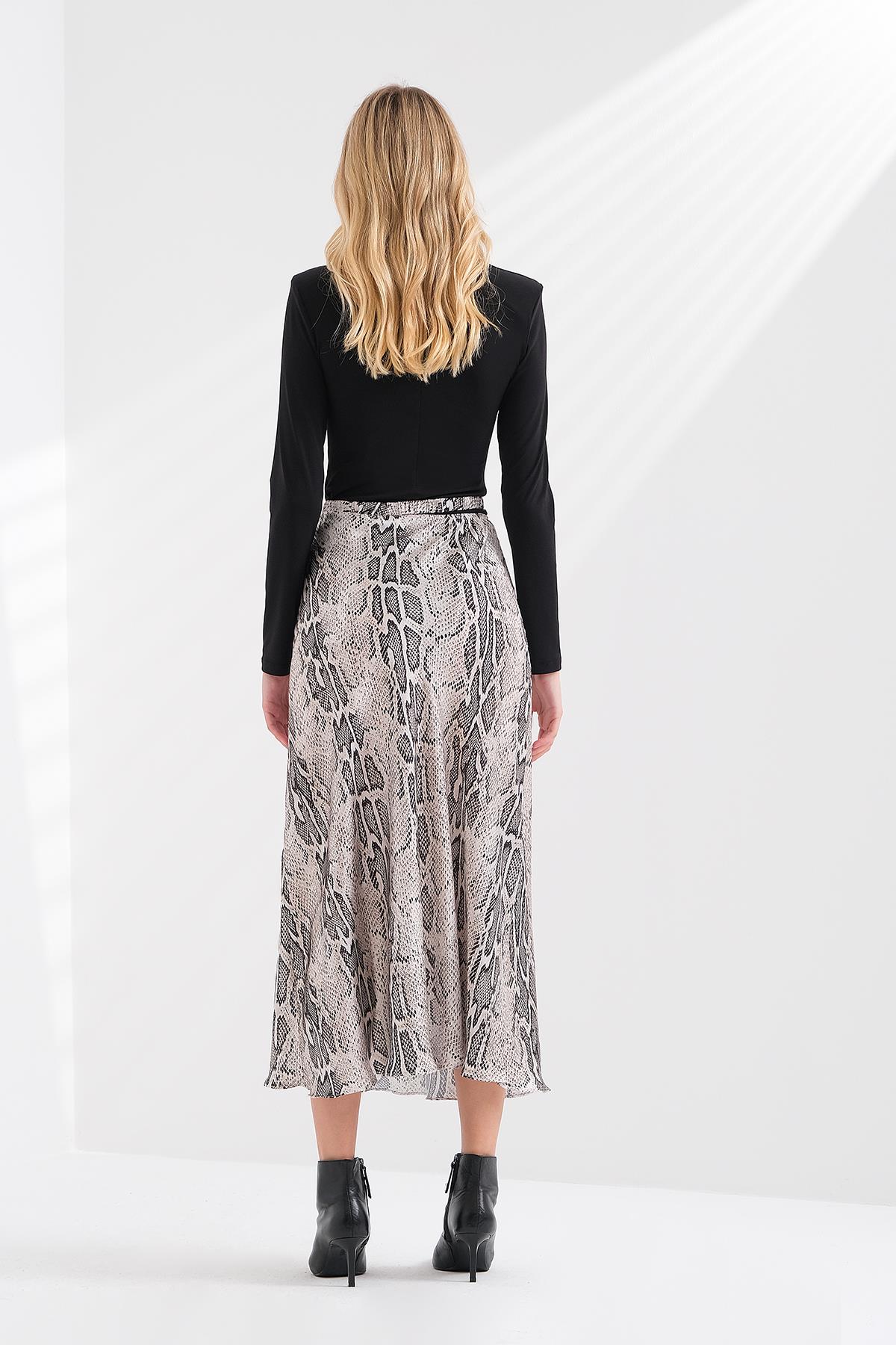 Piton Desenli Cut Out Detaylı Saten Midi Etek