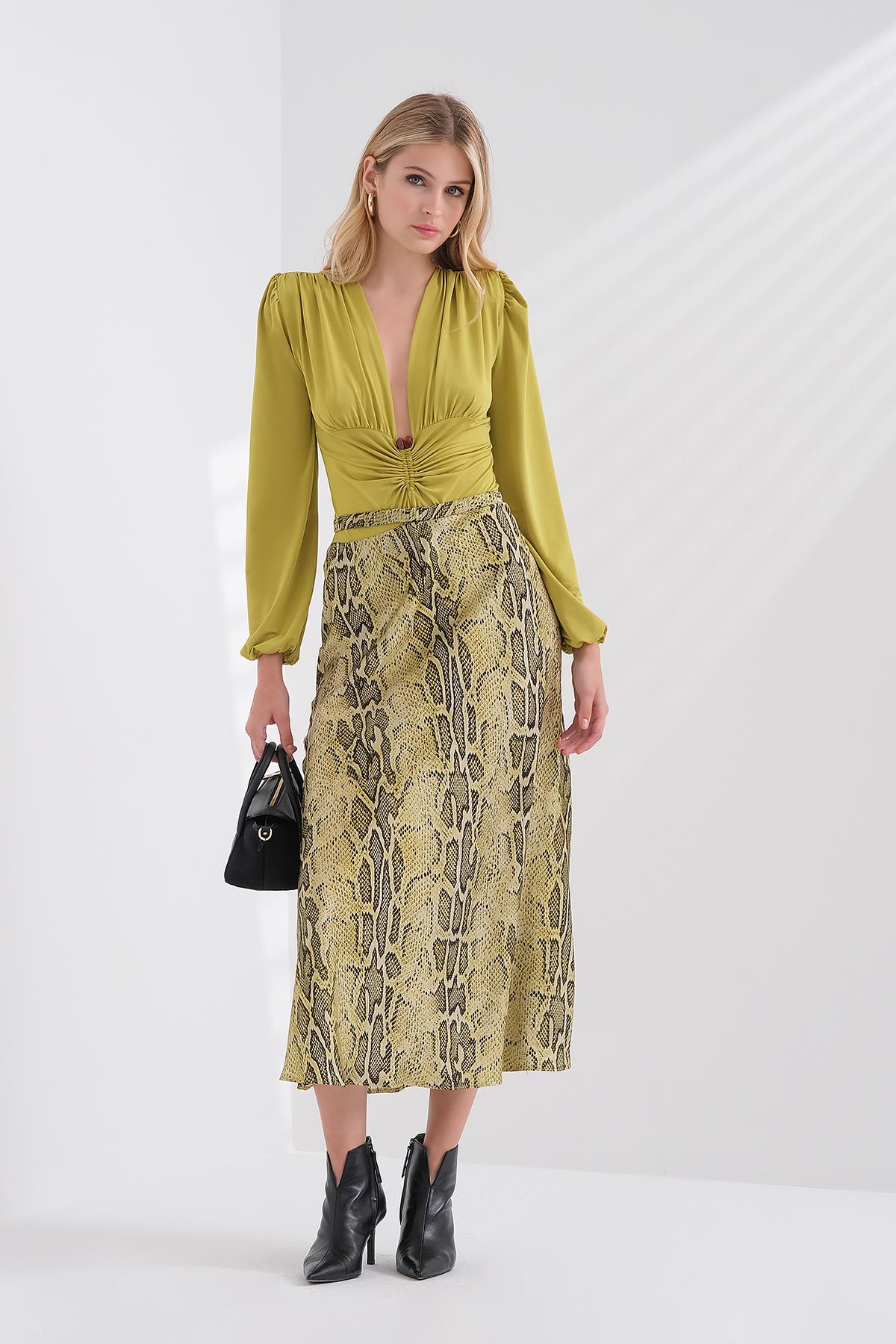 Piton Desenli Cut Out Detaylı Saten Midi Etek