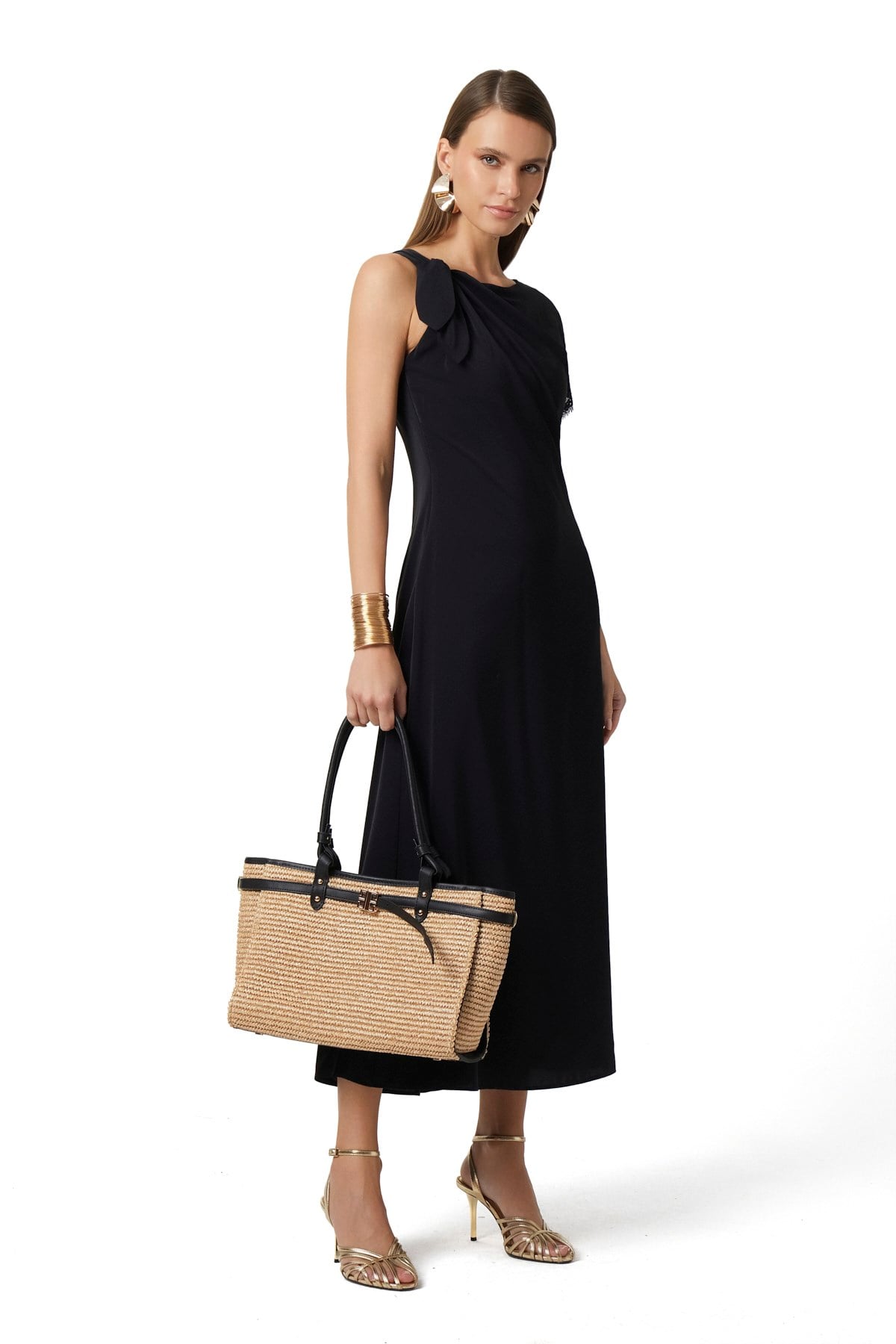 Saten Dantel Detaylı Elbise