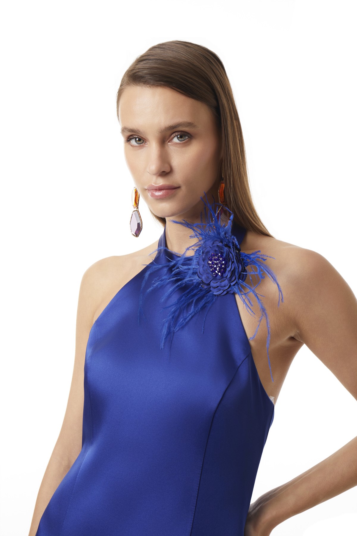 Saten Halter Yaka Broşlu Mini Elbise