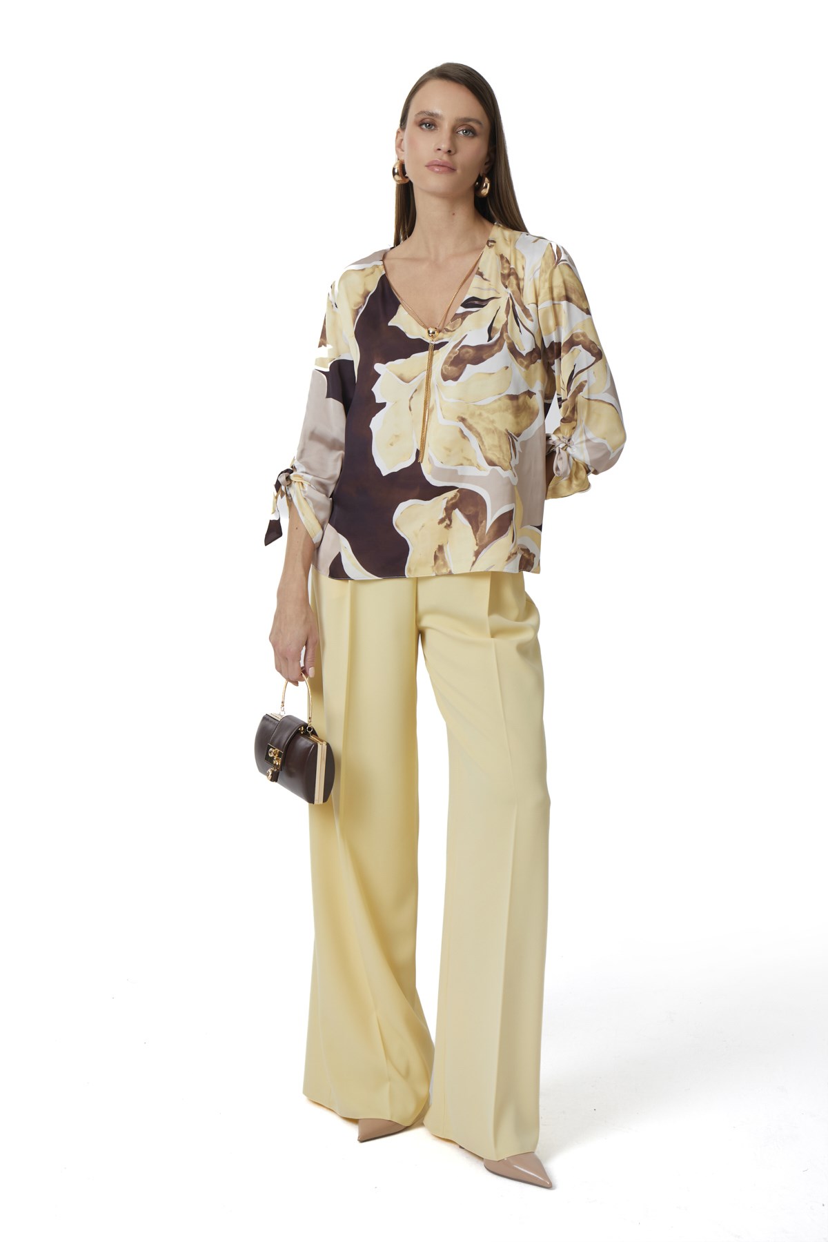 Saten Kolye Detaylı Uzun Kollu Bluz