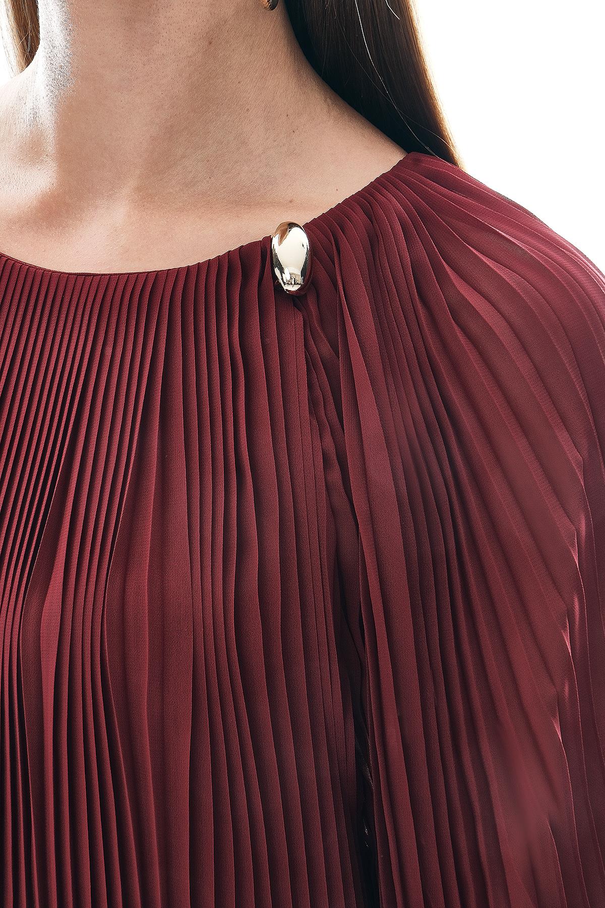 Şifon Piliseli Gold Aksesuarlı Bluz