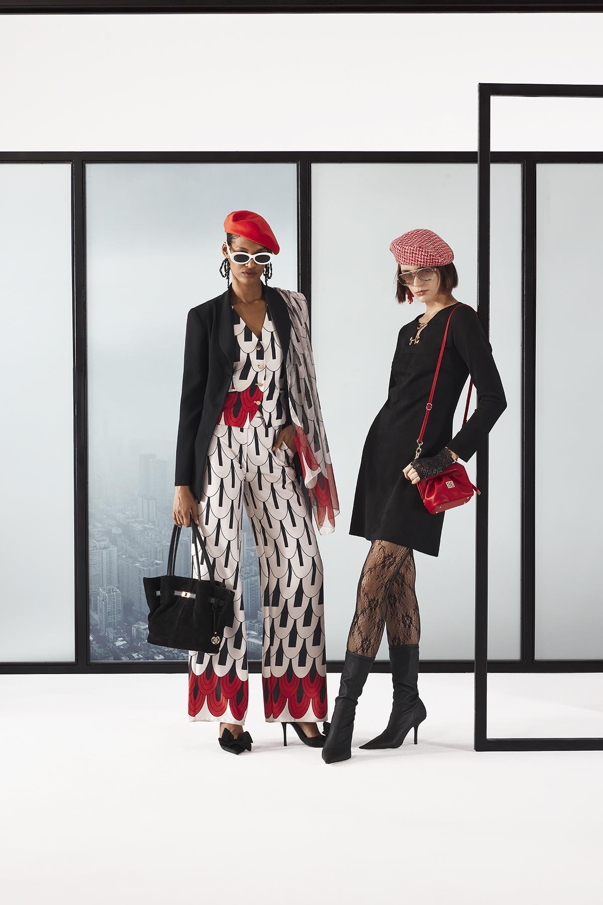 Suet Gold Aksesuarlı Mini Elbise