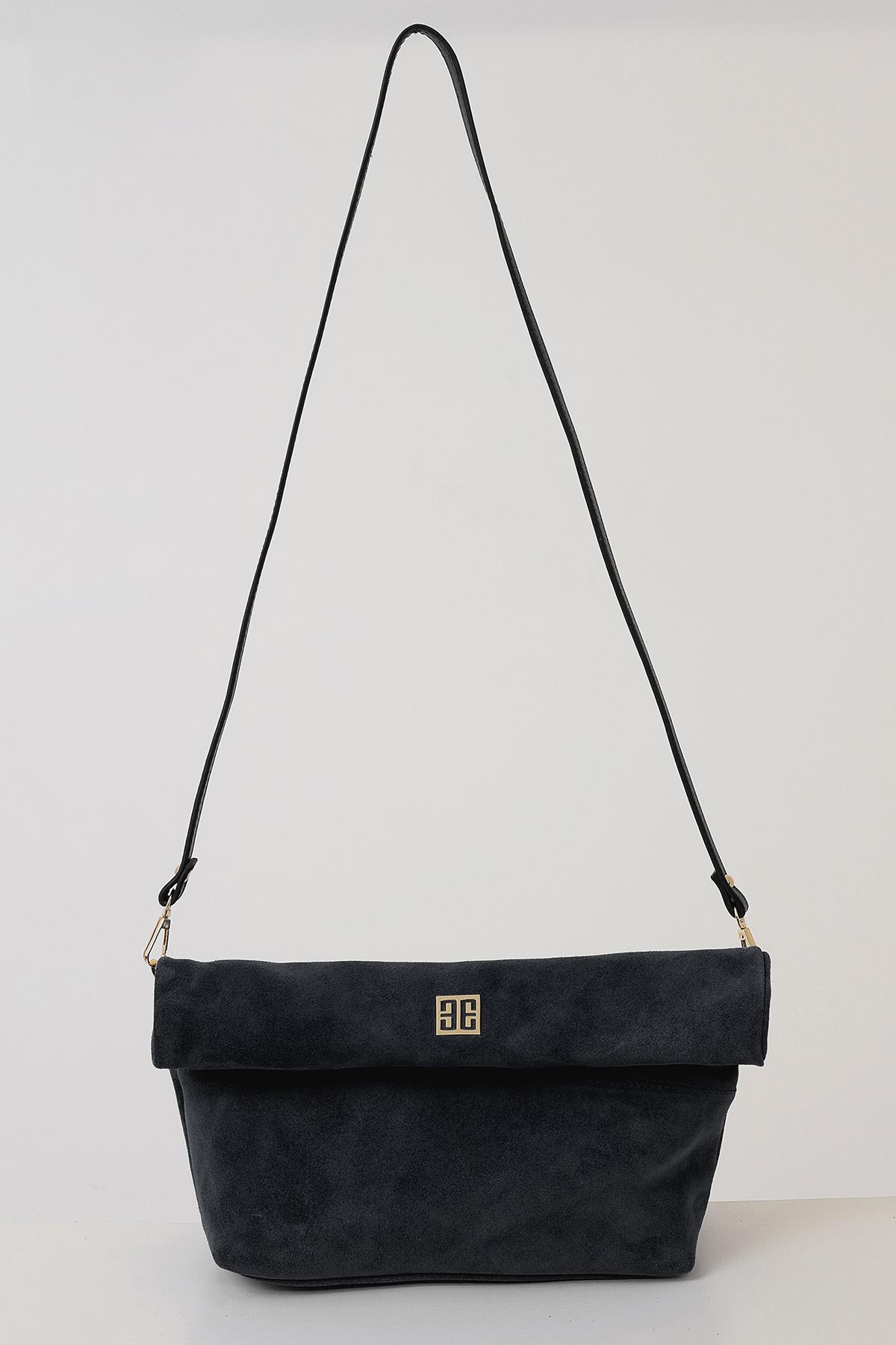 Süet Katlanır Kapamalı Şık Çanta