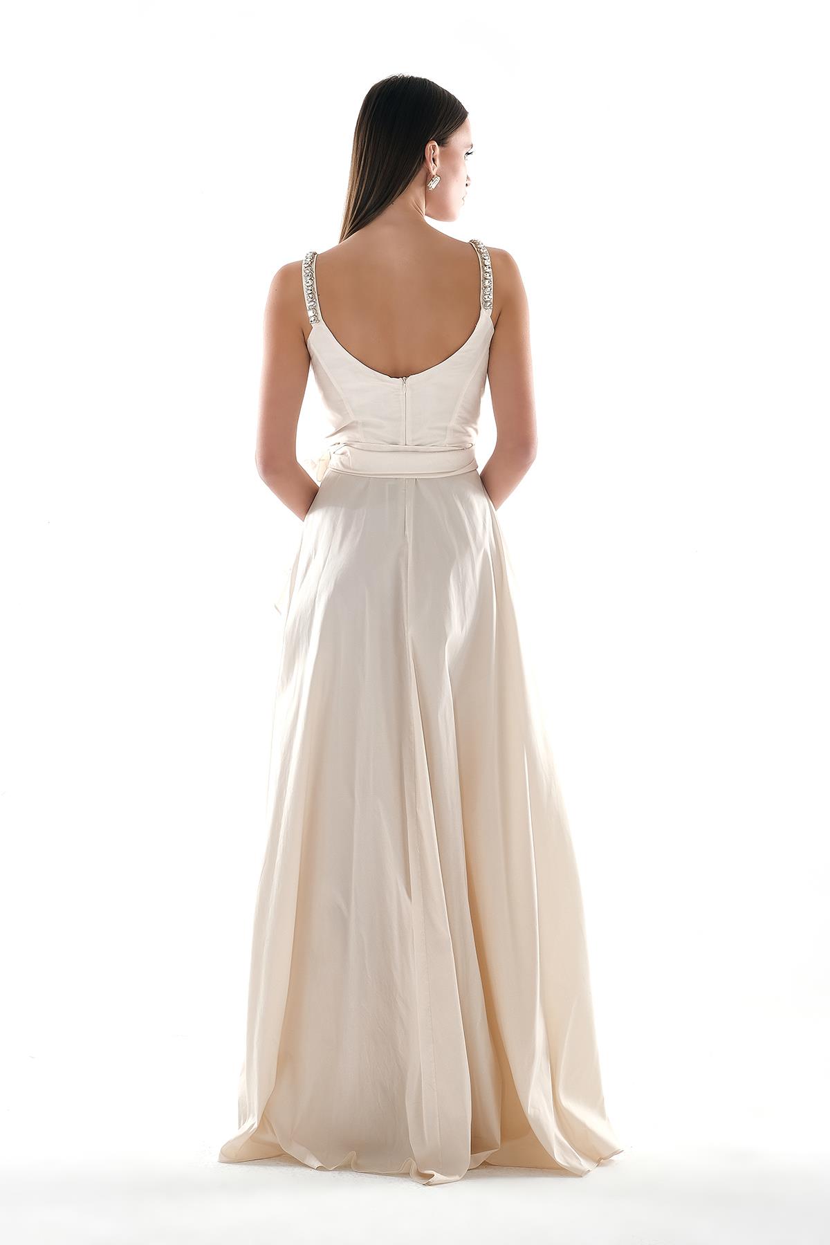 Taş İşlemeli, Beli Kuşaklı Abiye Elbise