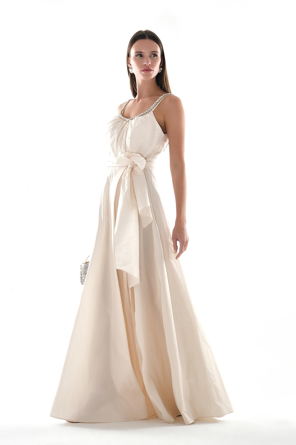 Taş İşlemeli, Beli Kuşaklı Abiye Elbise