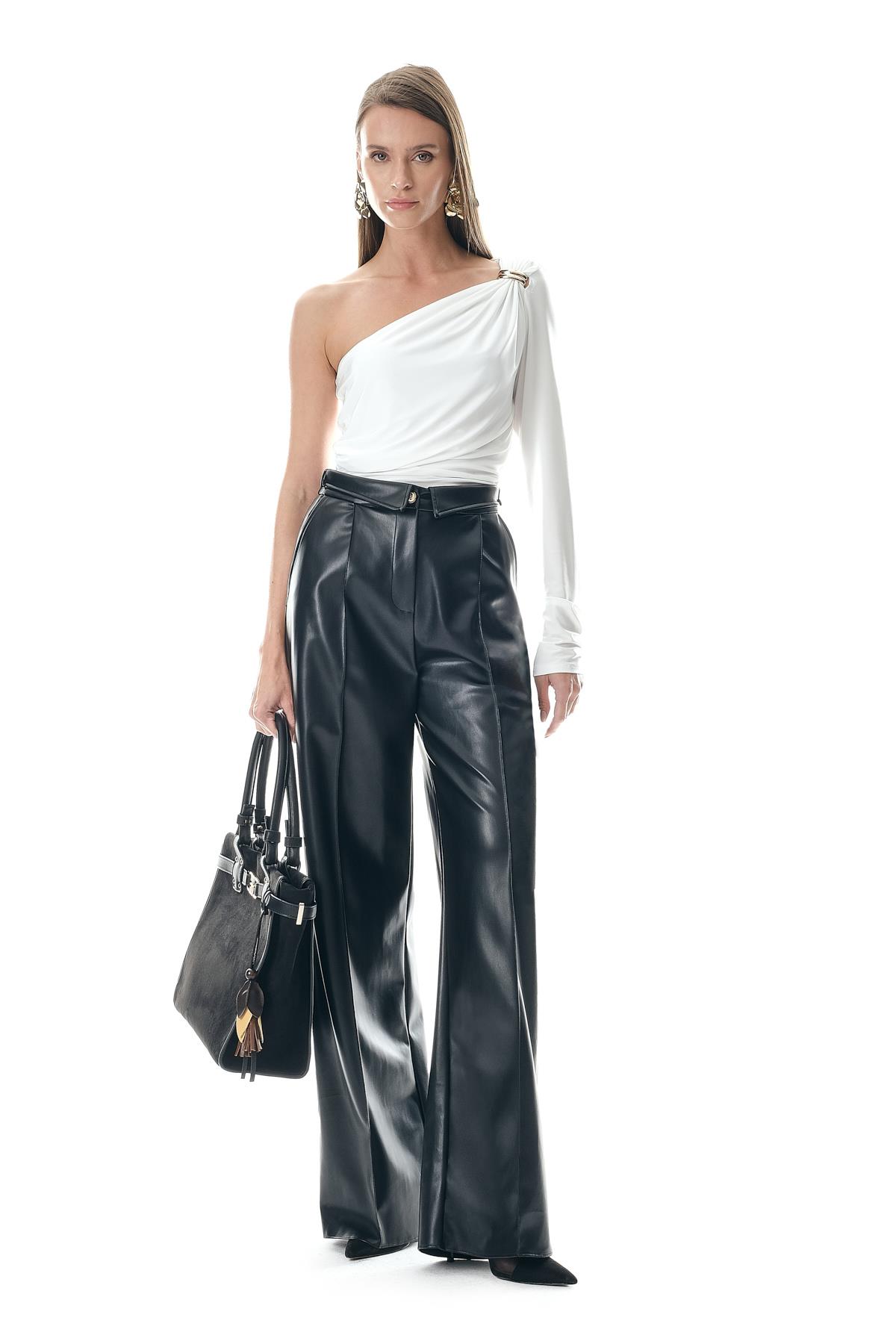 Tek Kollu Gold Aksesuarlı Bluz