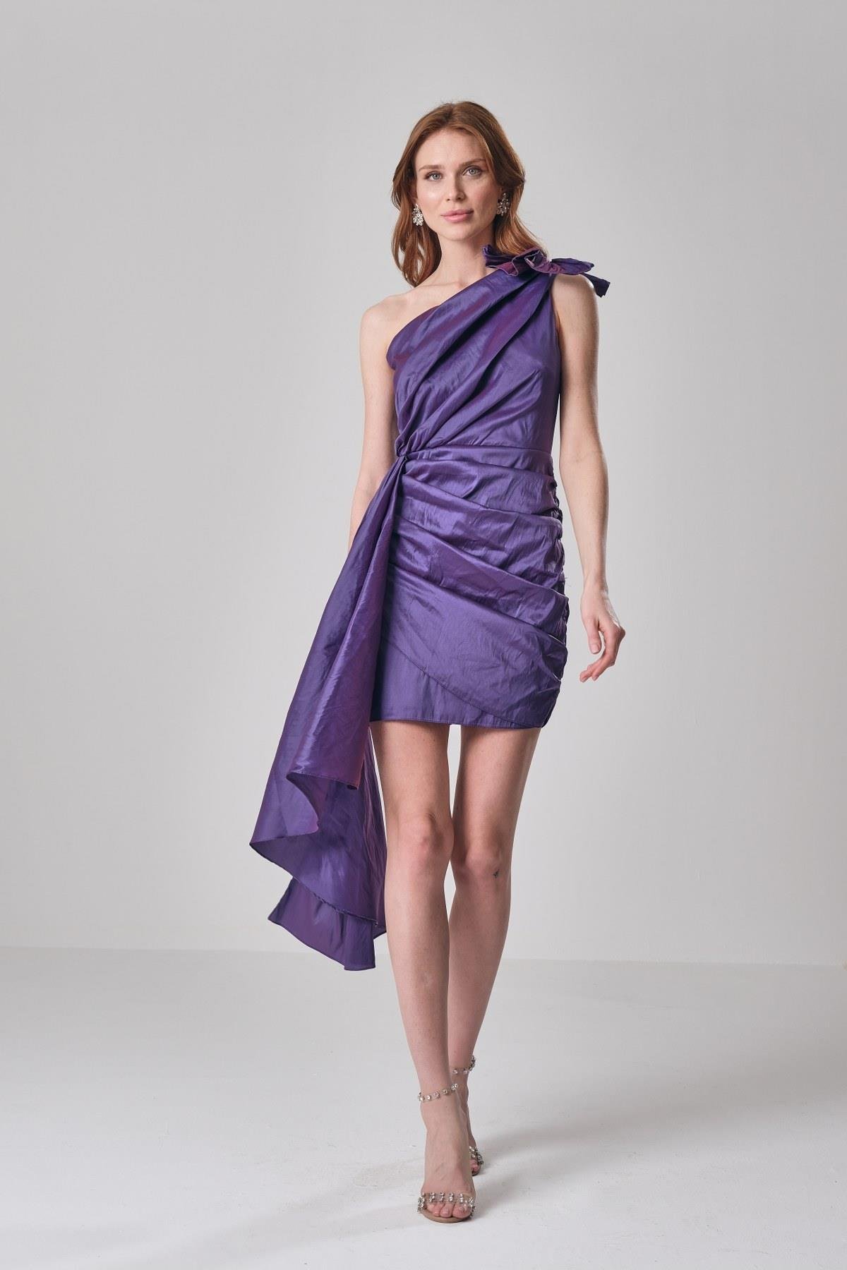 Tek Omuz Büzgülü Şık Mini Abiye Elbise