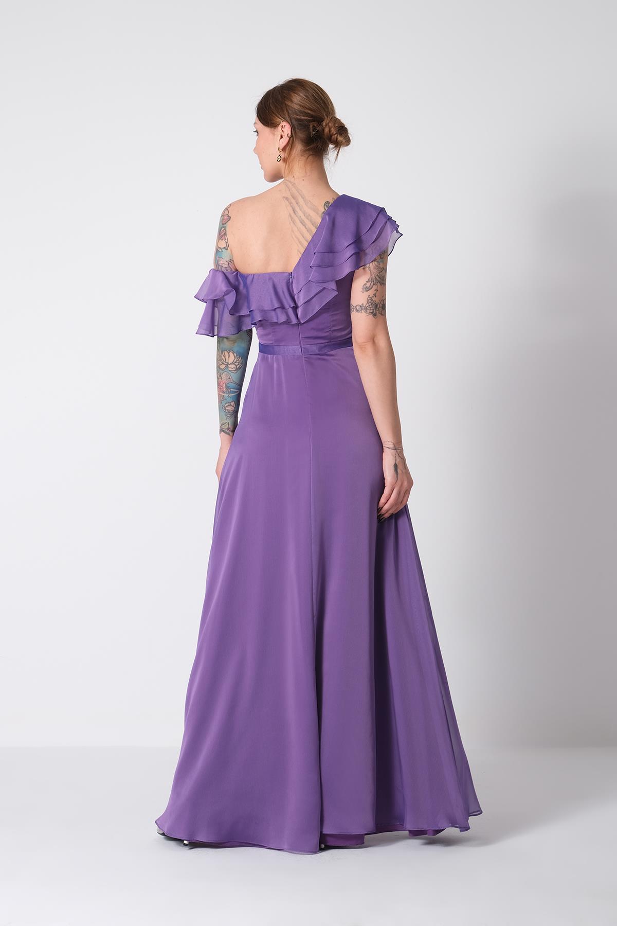 Tek Omuz Volanlı Parlak Şifon Maksi Boy Abiye Elbise