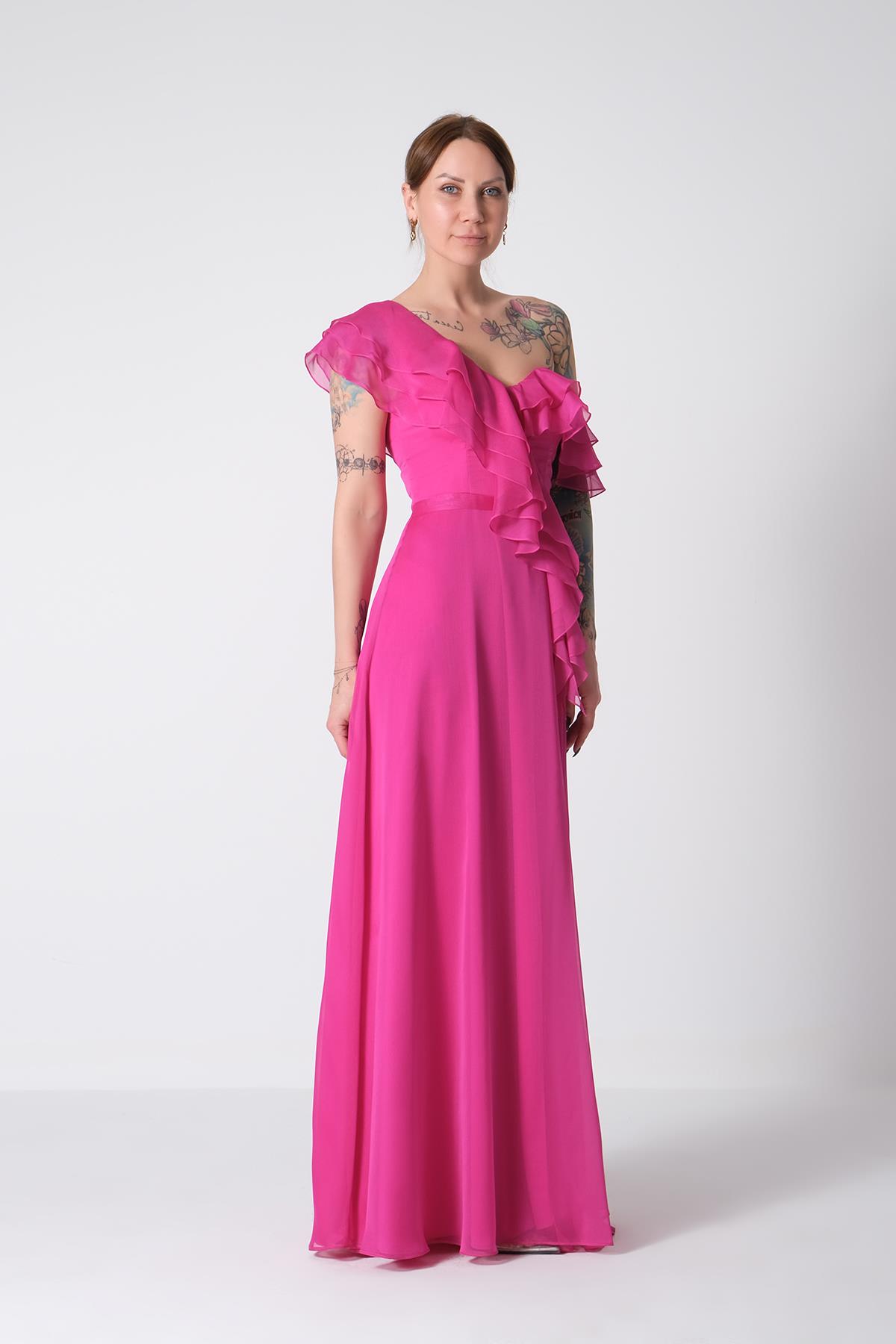 Tek Omuz Volanlı Parlak Şifon Maksi Boy Abiye Elbise