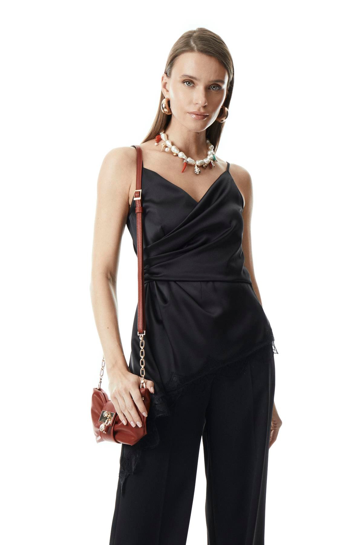 Uzayabilen Askılı Mini Omuz Çapraz Kullanımlı Çanta