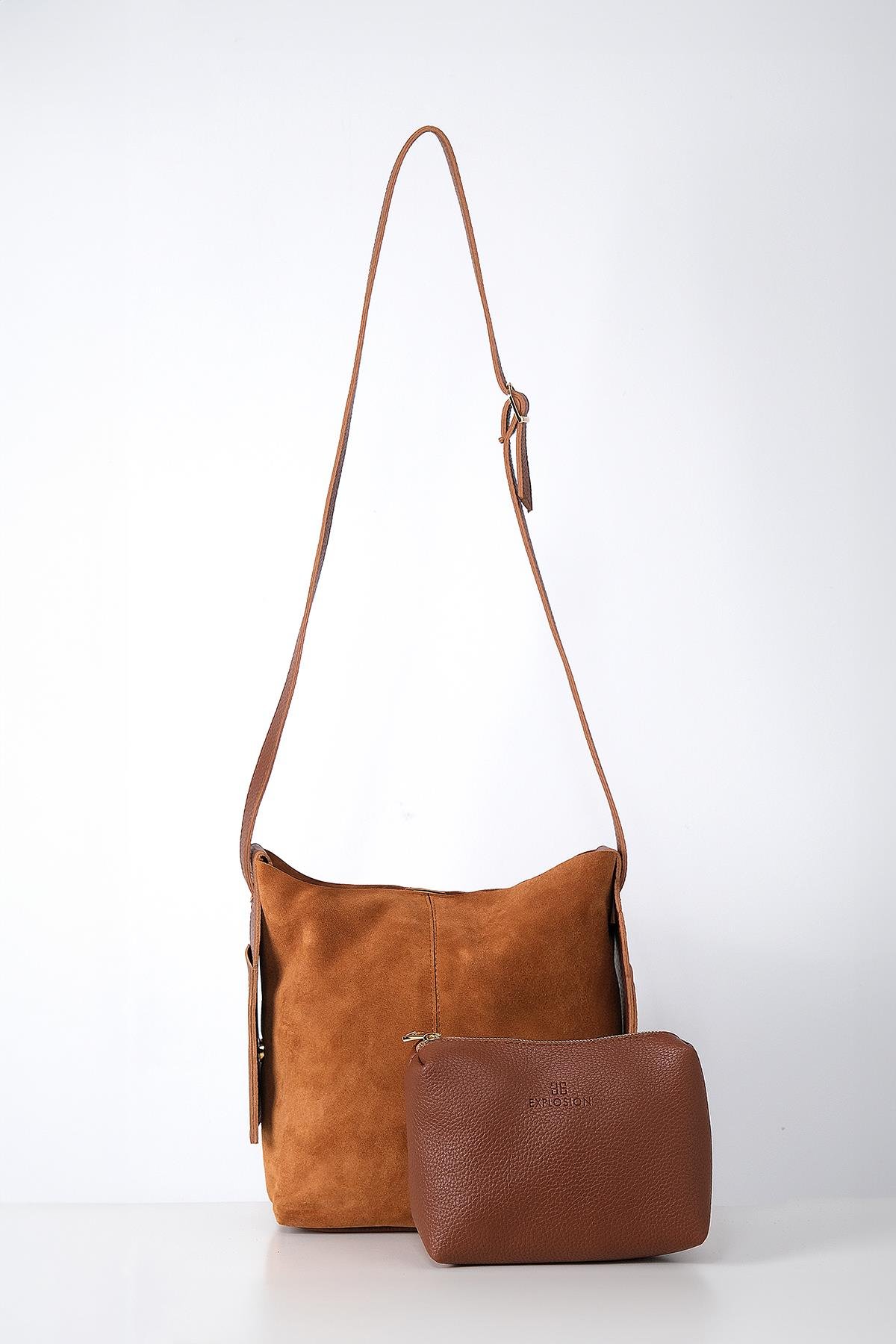 Vegan Deri Aksesuarlı Süet Garnili Askılı Ve Yavrulu Günlük Çanta