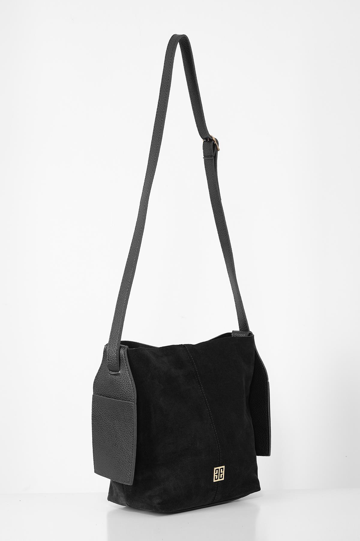 Vegan Deri Aksesuarlı Süet Garnili Askılı Ve Yavrulu Günlük Çanta