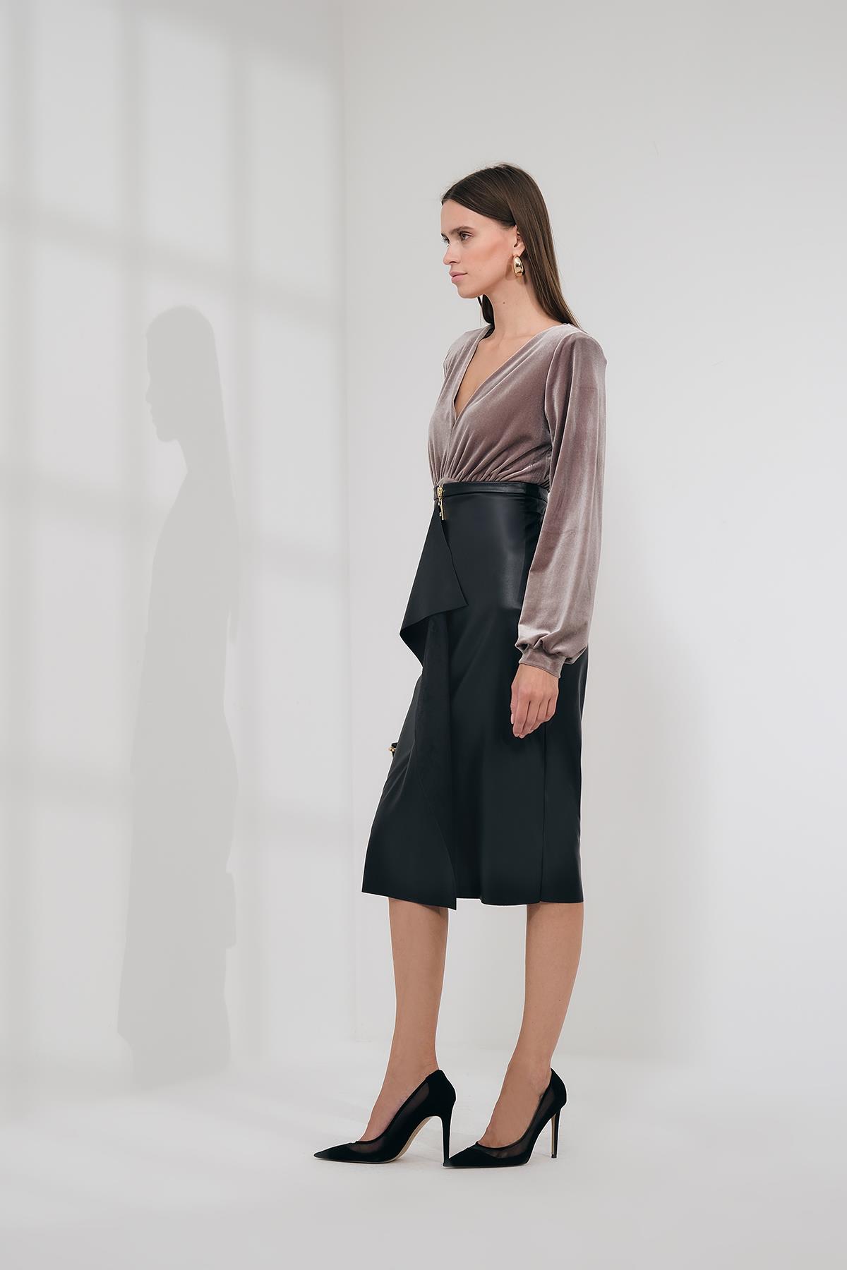 Vegan Deri Asimetrik Detaylı Midi Boy Deri Etek