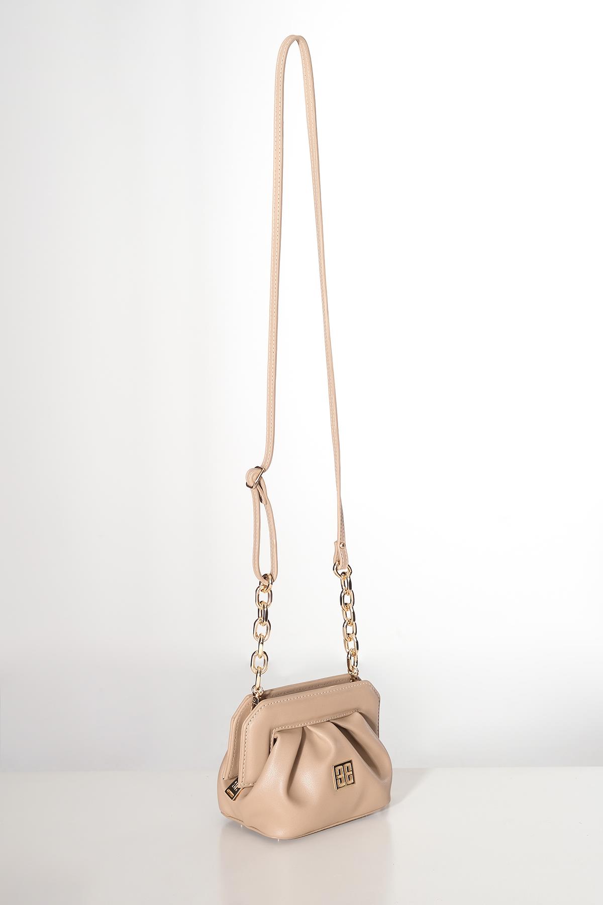 Vegan Deri Büzgülü  Gold Zincir Detaylı Saplı Mini Şık Çanta