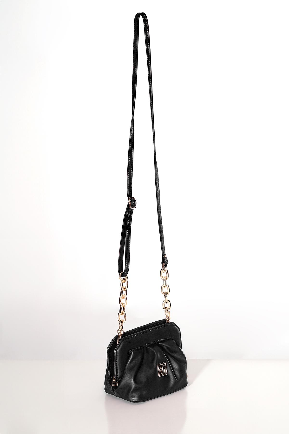 Vegan Deri Büzgülü  Gold Zincir Detaylı Saplı Mini Şık Çanta