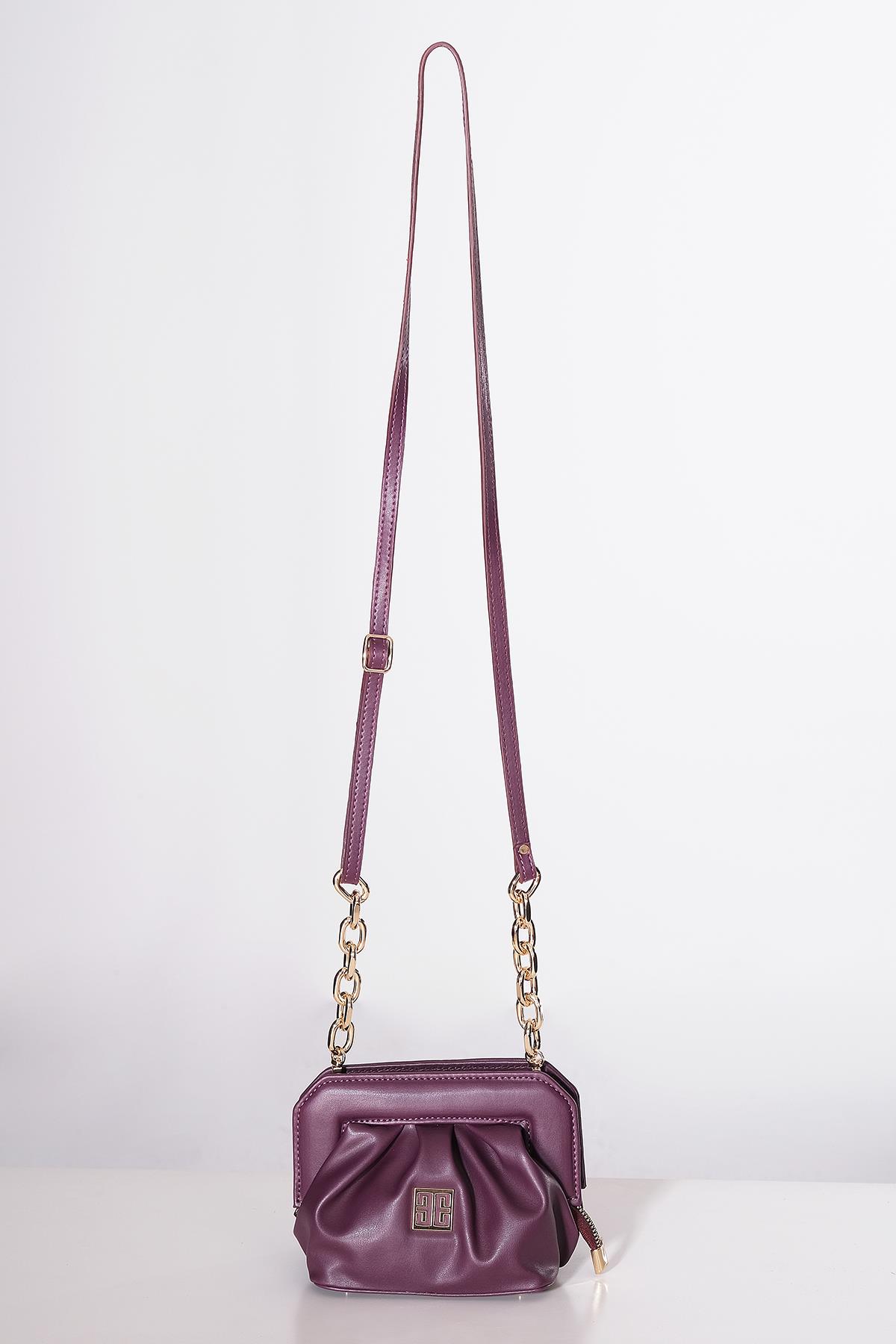 Vegan Deri Büzgülü  Gold Zincir Detaylı Saplı Mini Şık Çanta