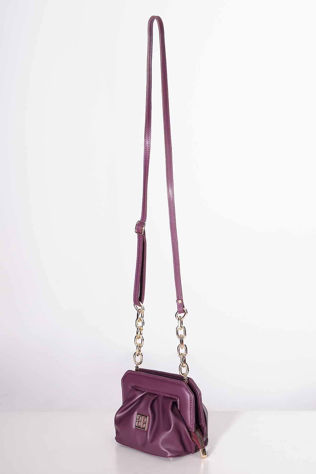 Vegan Deri Büzgülü  Gold Zincir Detaylı Saplı Mini Şık Çanta