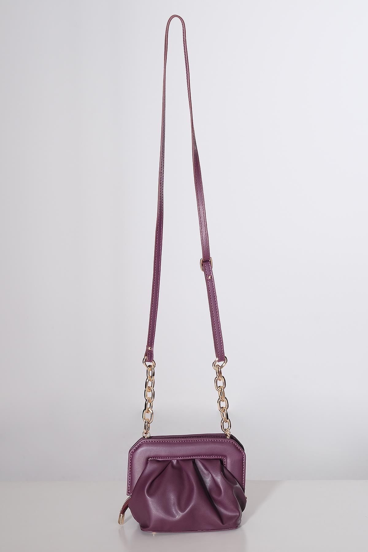 Vegan Deri Büzgülü  Gold Zincir Detaylı Saplı Mini Şık Çanta