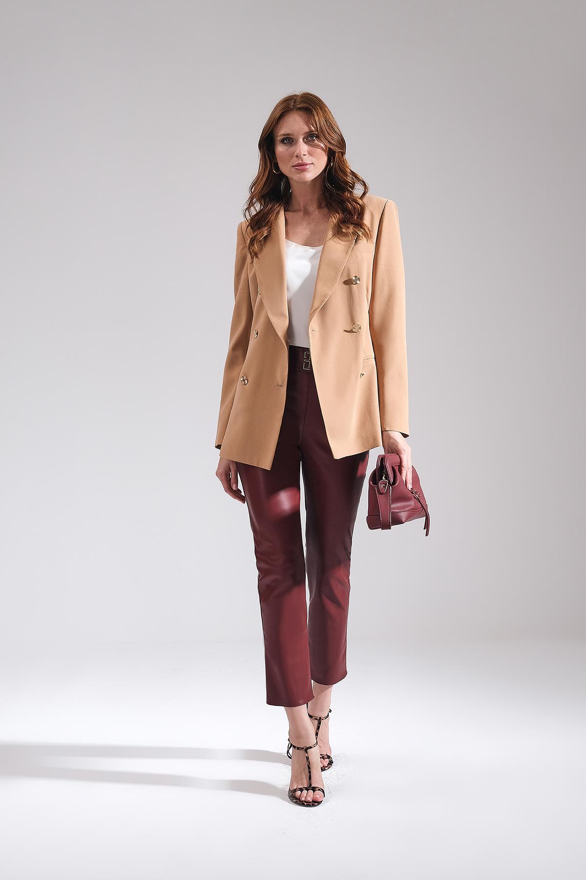 Vegan Deri Gold Metal Logolu Yüksek Bel Pantolon