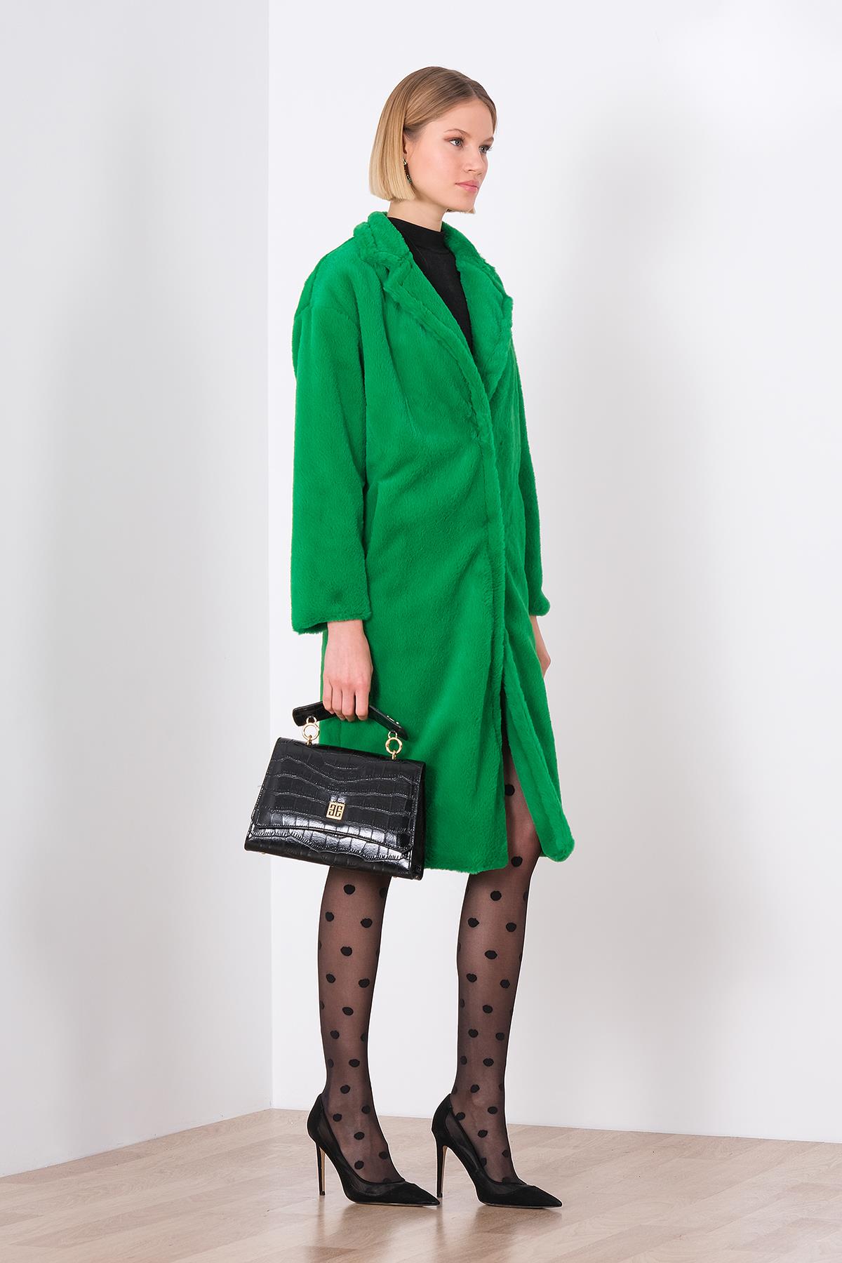 Yakalı Suni Kürk Kaban